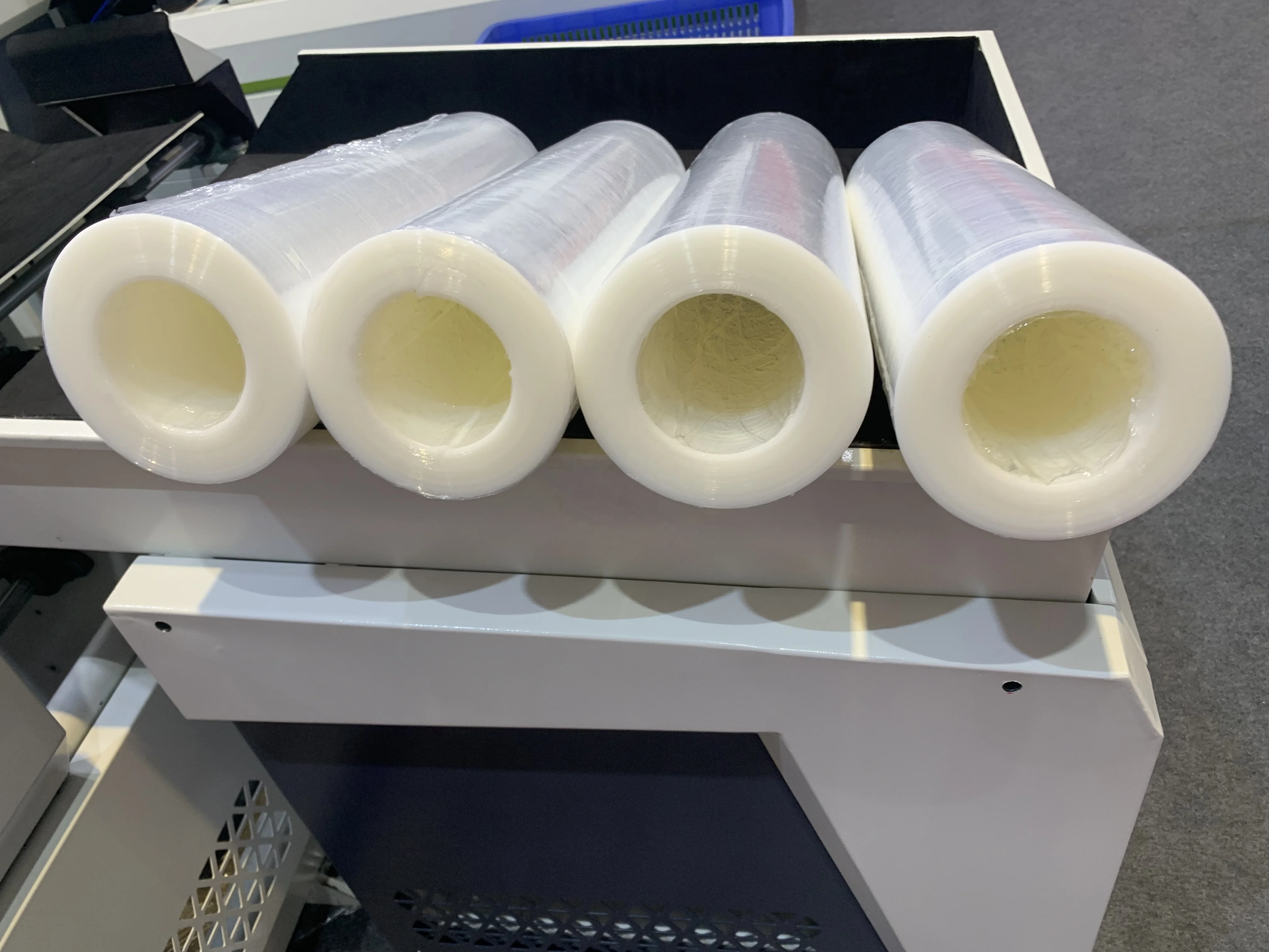 ПЭ стрейч-пленка без сердечника Автоматическая Перемотка пленки Бумажных