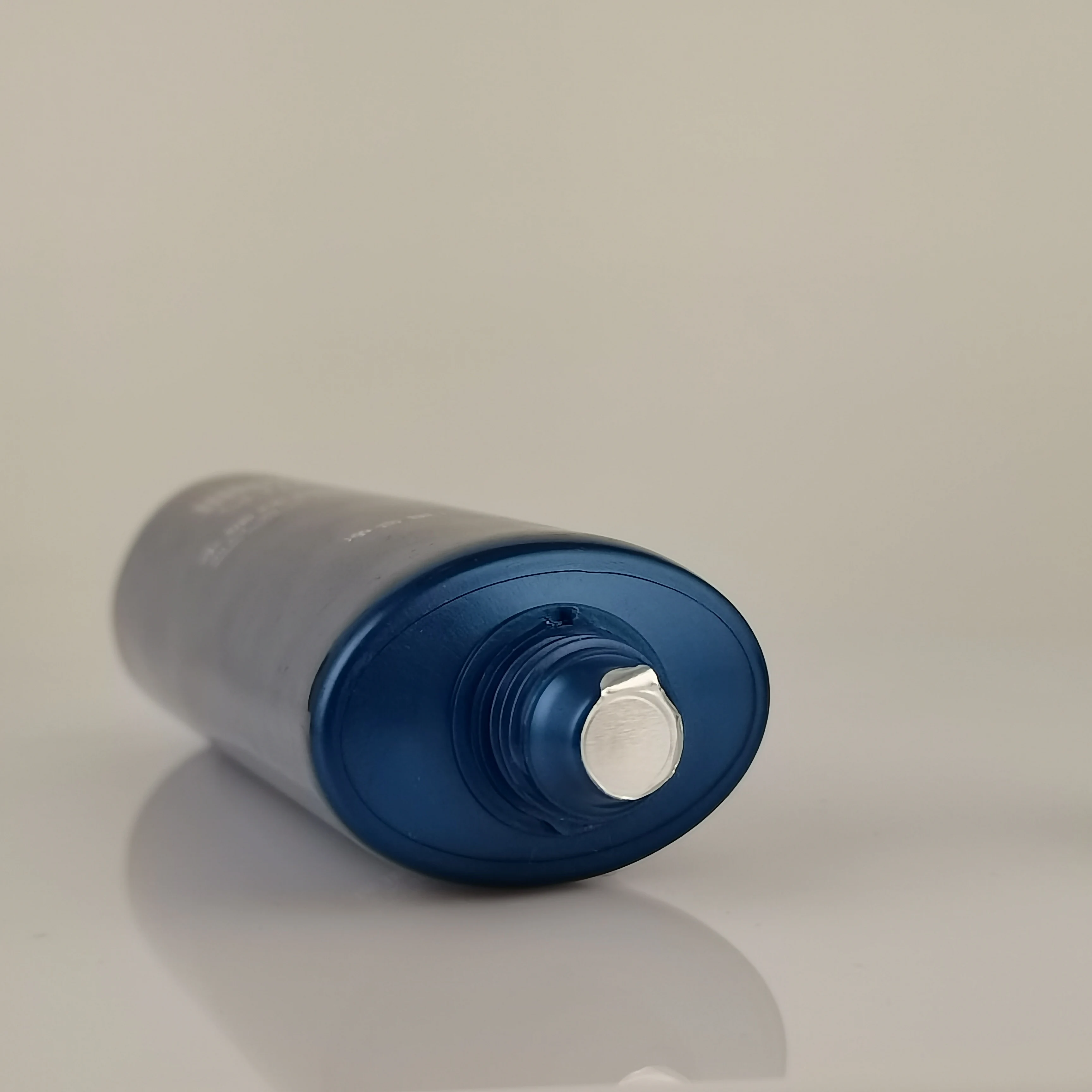 Manufacturer fashion Custom 100ml Oval Cosmetic Tubes for Skincare Packaging