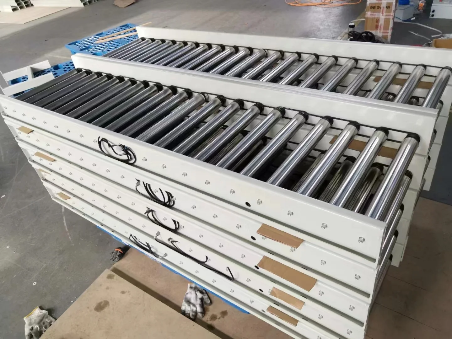 Hutchinson conveyxonic PJ  belt drive systems transferring and maintaining power