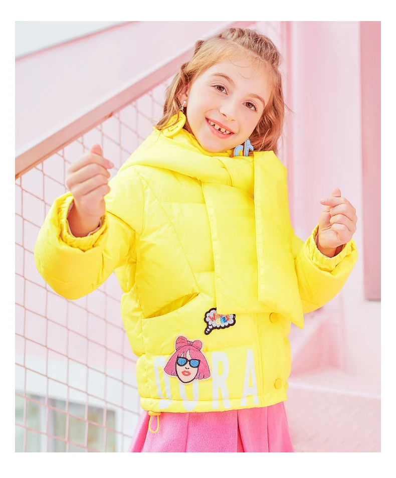 
On Hot Selling Winter Warm Fashion Hot Sale Autumn And Winter Thick Velvet Coat 