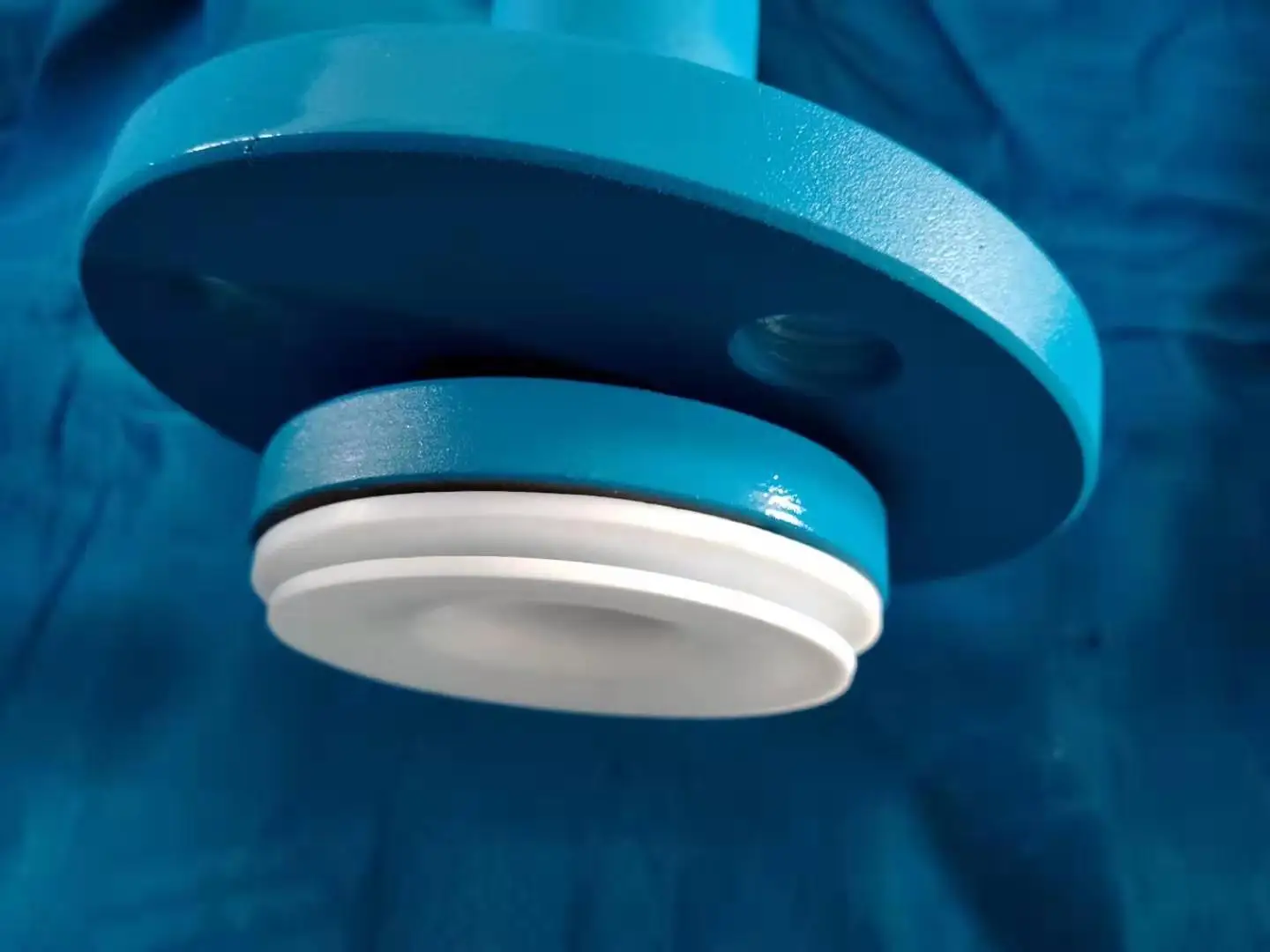PTFE lined pipe spool for high corrosive acidic fluid in chemical plant
