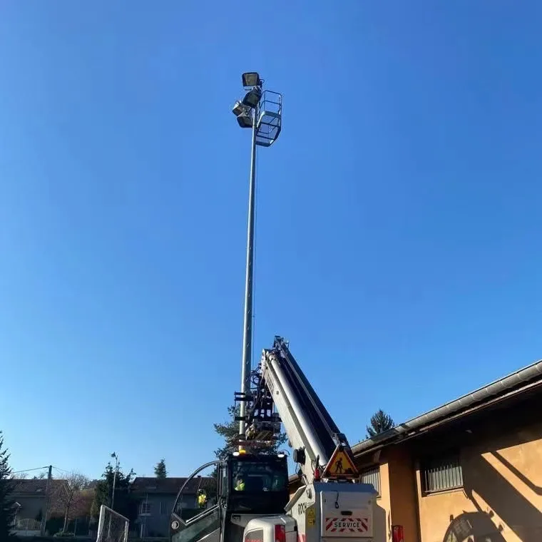 China wholesale modern 10m 11m 12m single arm road floodlight Pole for outside