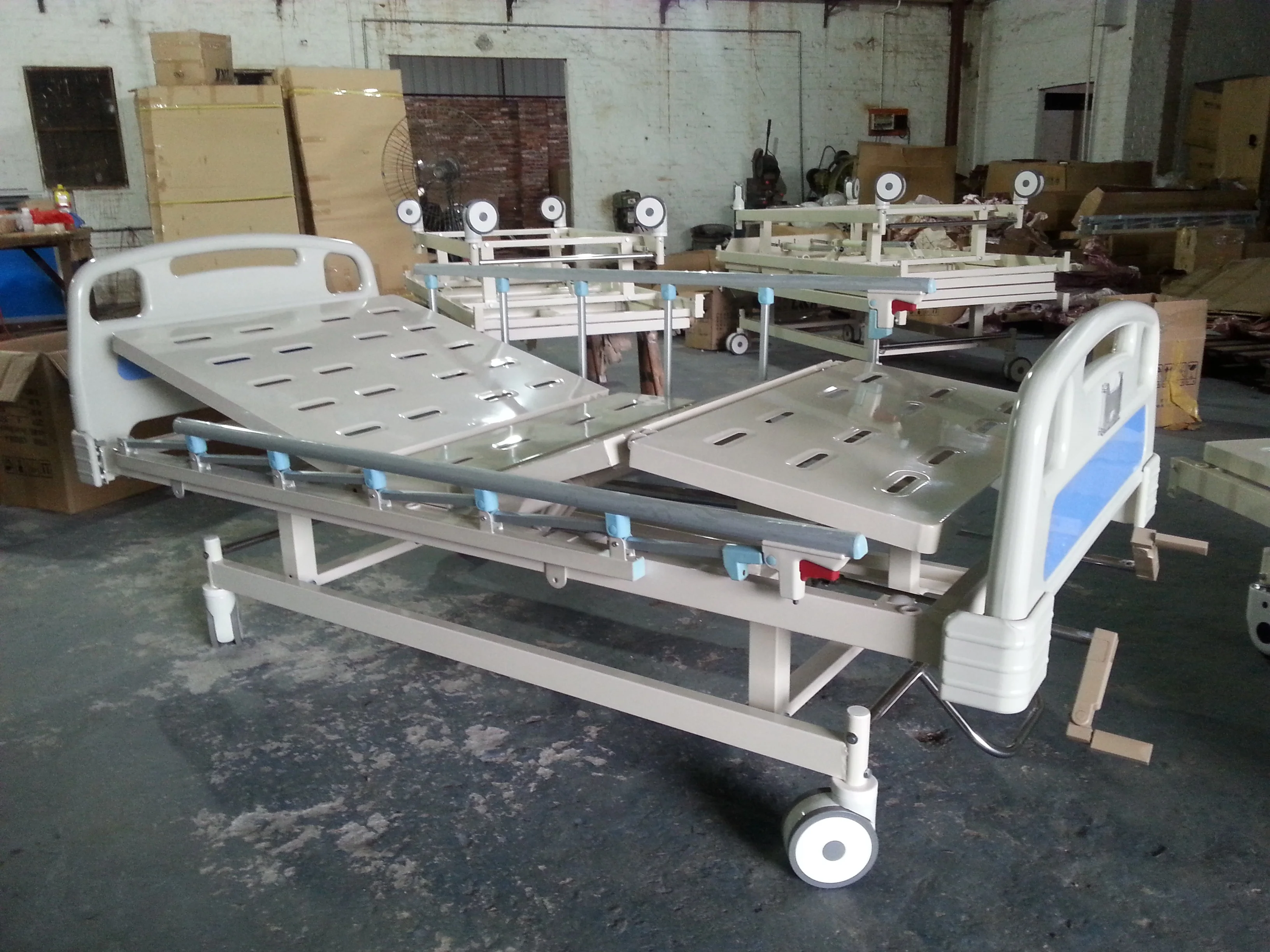 Hospital furniture ABS Two Crank Manual  Nursing Care Bed 2 Crank Patient Bed