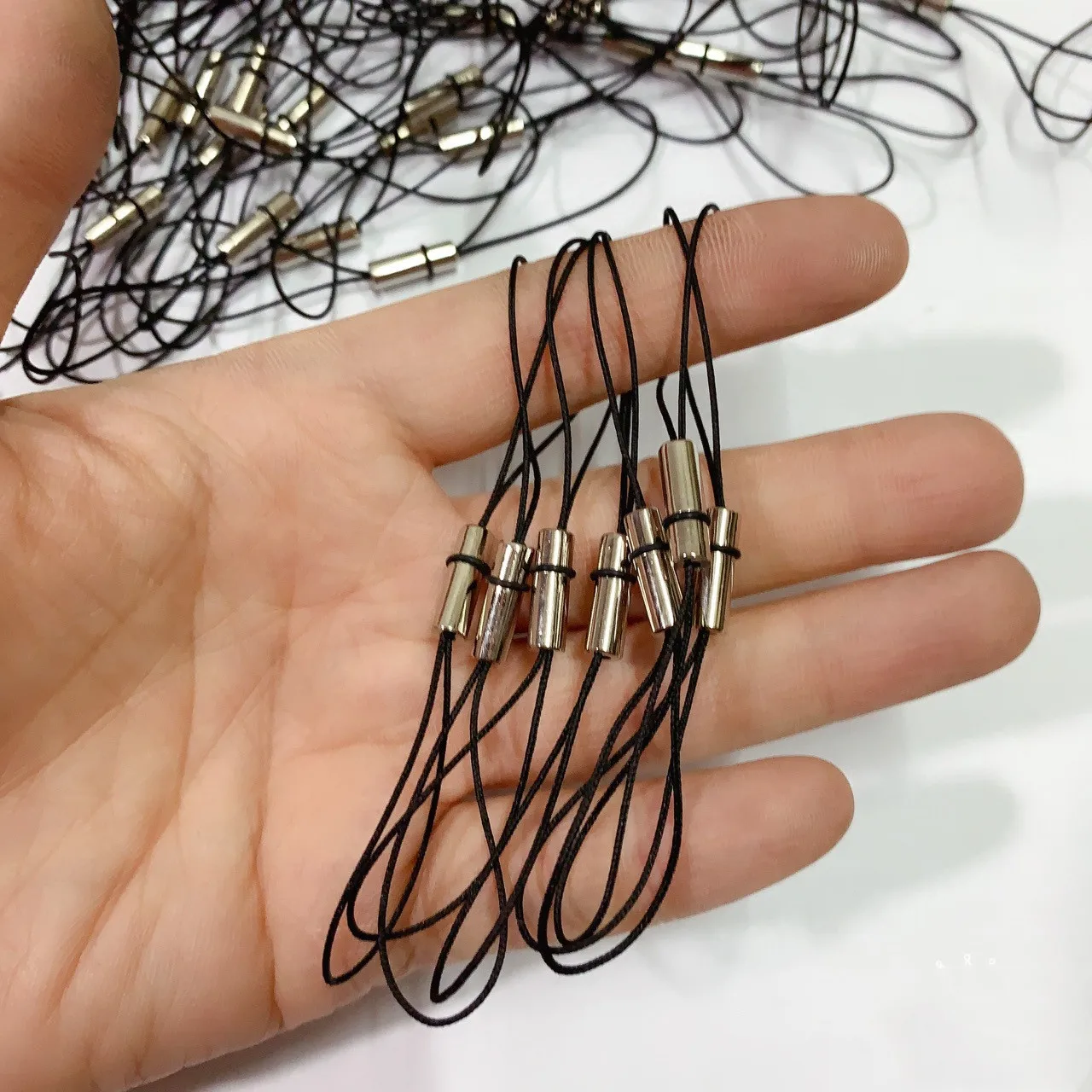 Detachable double rubber leather lanyard double side mobile phone short lanyard anti-loss small short U disk lanyard