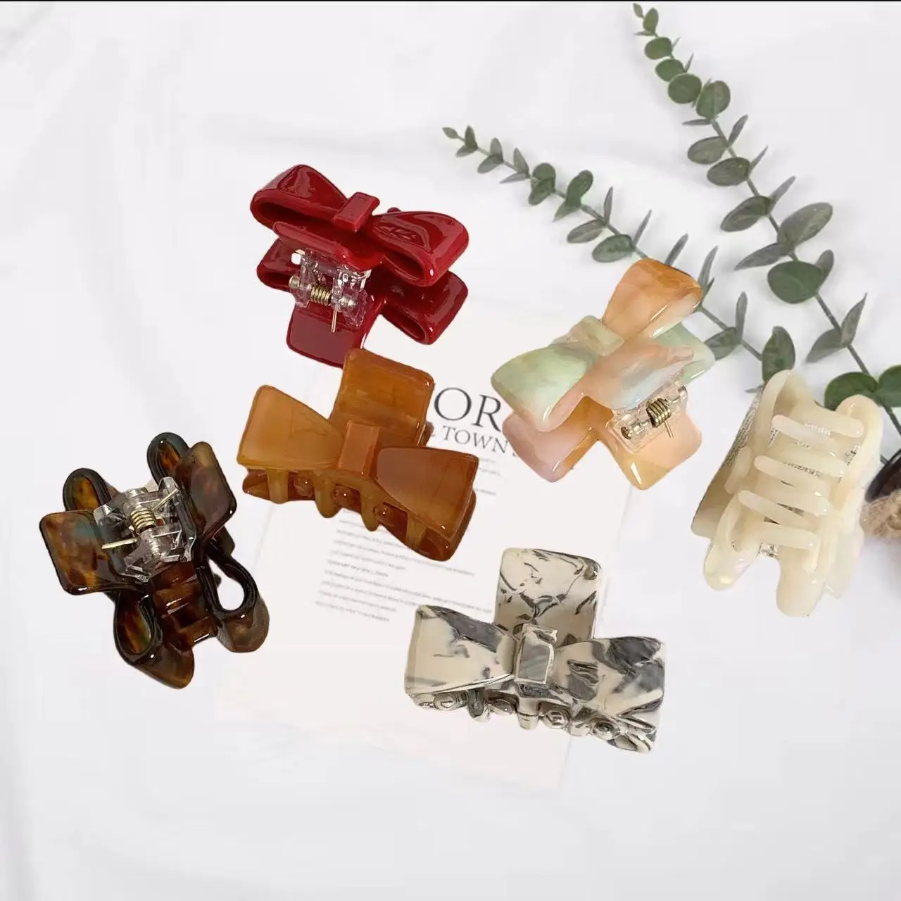 Exquisite Butterfly Knot Hair Claw Clip New Style Elegant Acetate Hair Claw for Ladies and Girls Small and Cute