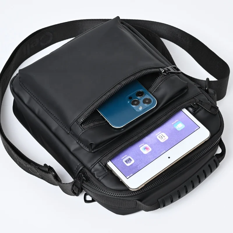 Customized Large high quality Waterproof Messenger Bag Crossbody Vintage Shoulder Bag For Men