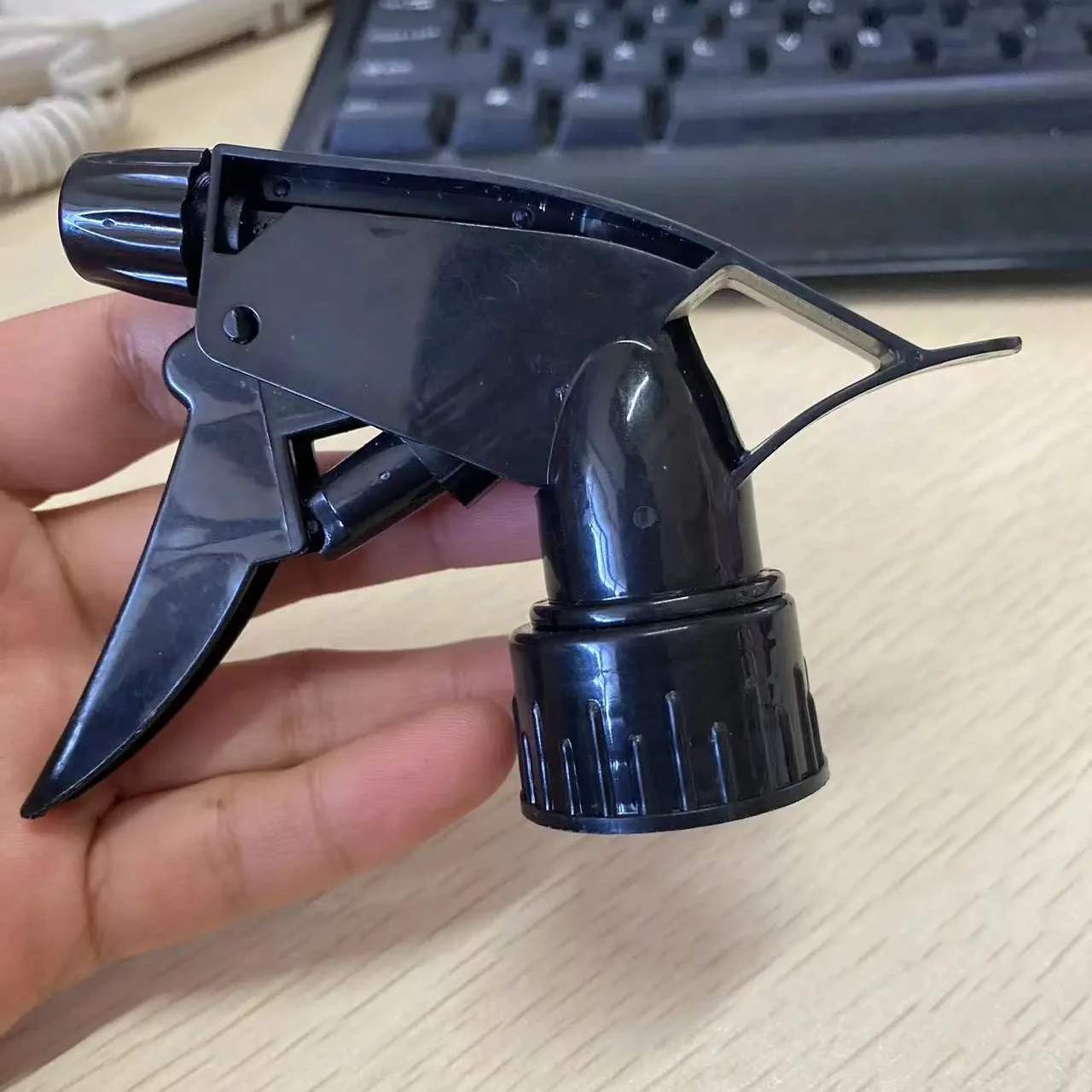 28mm 28 410 PP mist spray trigger professional hand plastic sprayer for garden