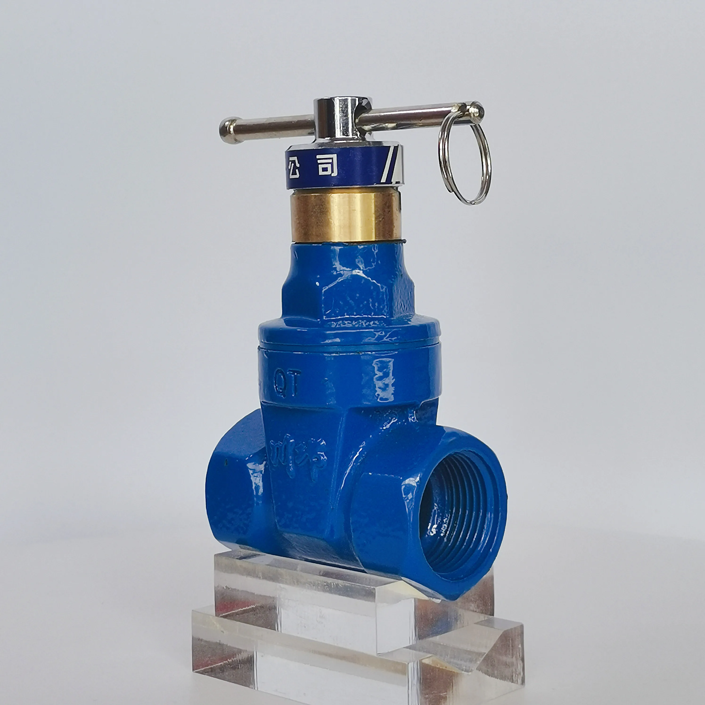 Densified soft sealing thread connected knife gate valve is an intelligent water valve with EPDM valve plate