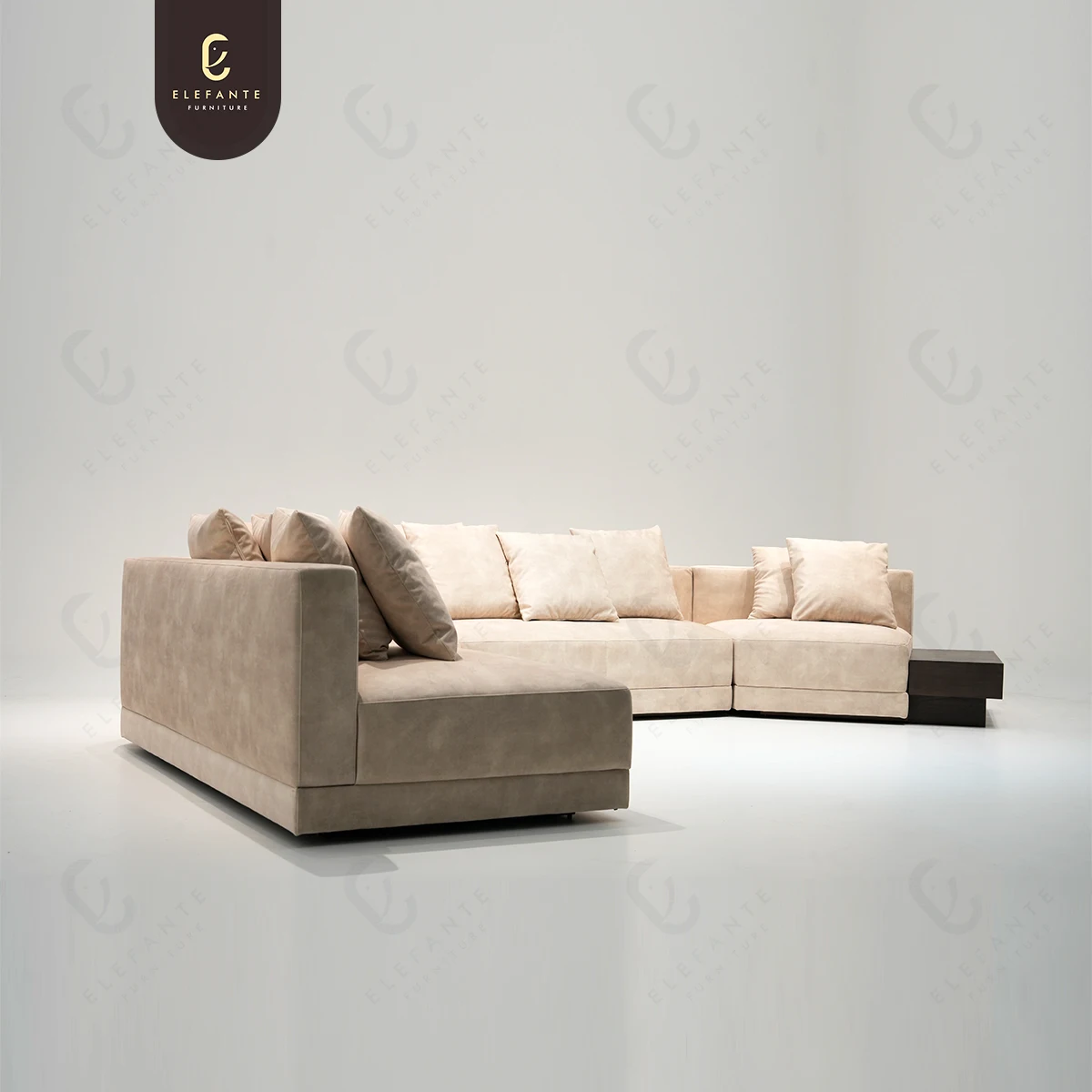 New Design Full Size Comfort U Shape Sofa High End Villa Living Room Furniture Modular Modern White Cream Luxury Sectional Sofa