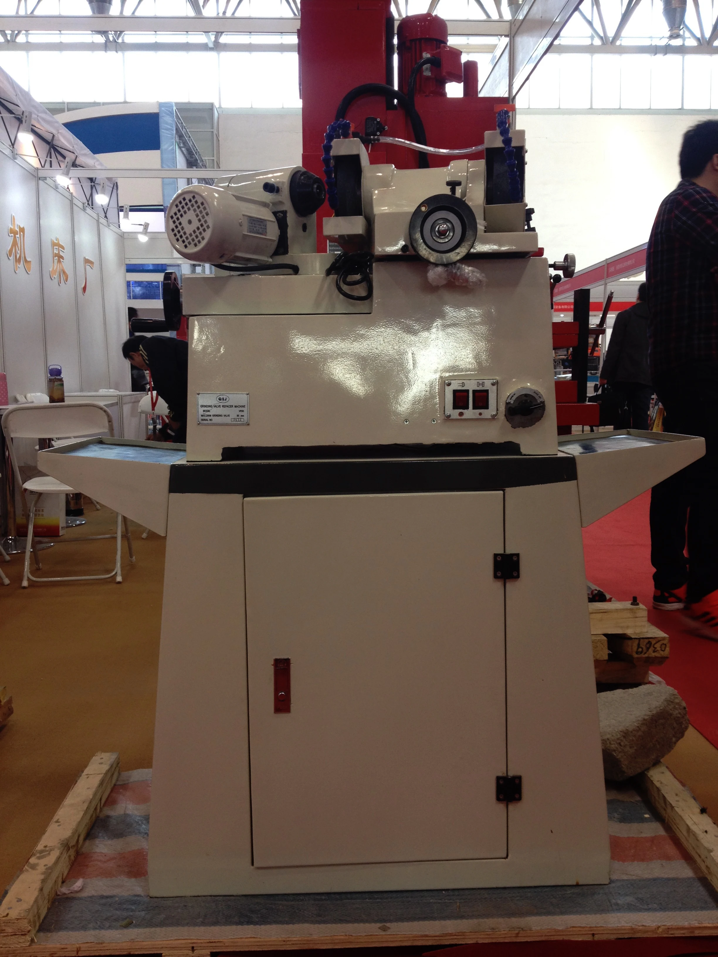 Brand new Automobiles Engine Repair valve grinding machine with high quality