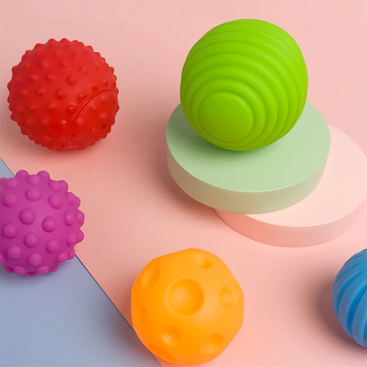 2021 New Non-Toxic Bpa Free Textured Touch Multi Soft Squeeze Bath Toy Toddler Newborn Kids Sensory Baby Massage Ball Set