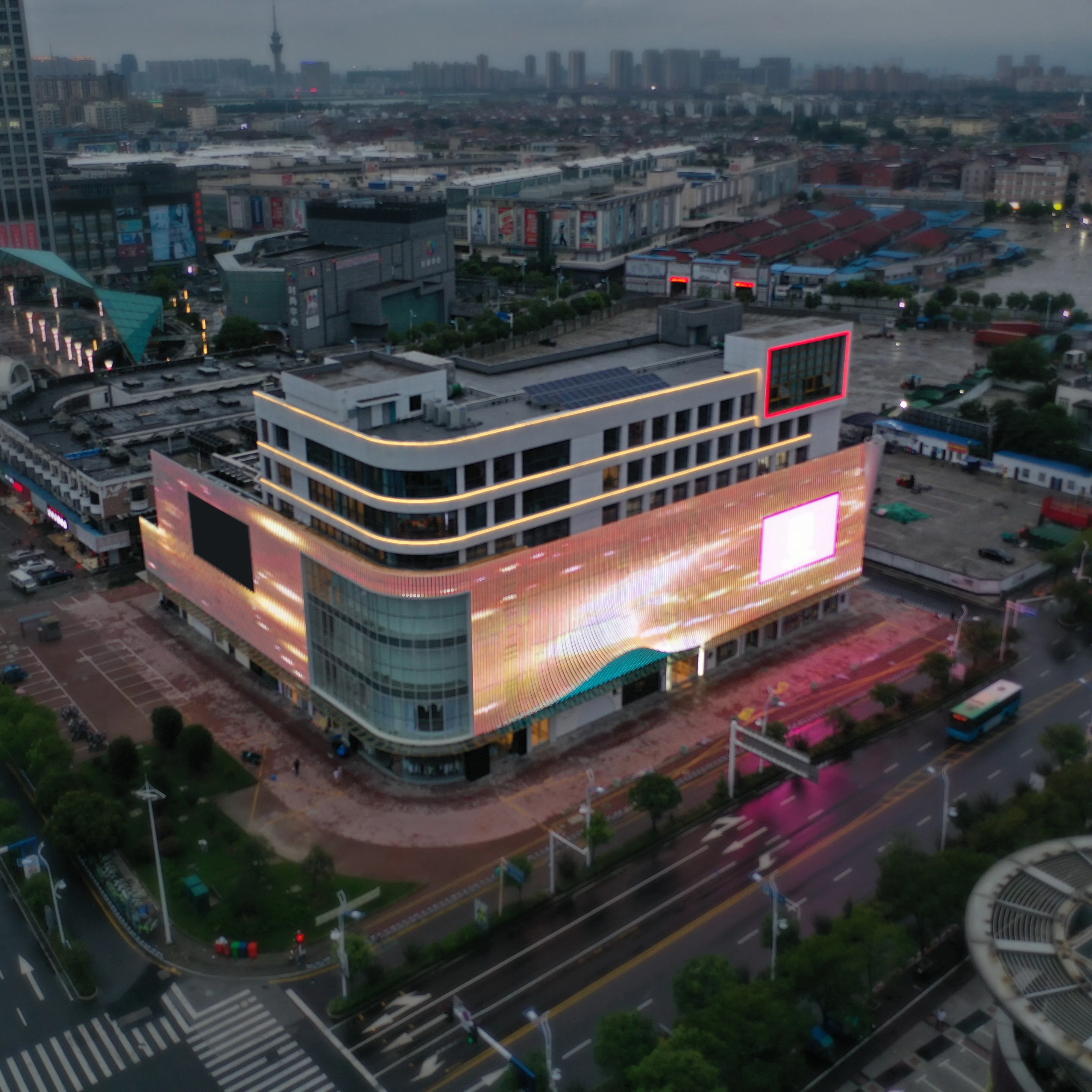 Low price IP68 outdoor building electronic signs Transparent advertising signage and Digital LED flexible strip display screen