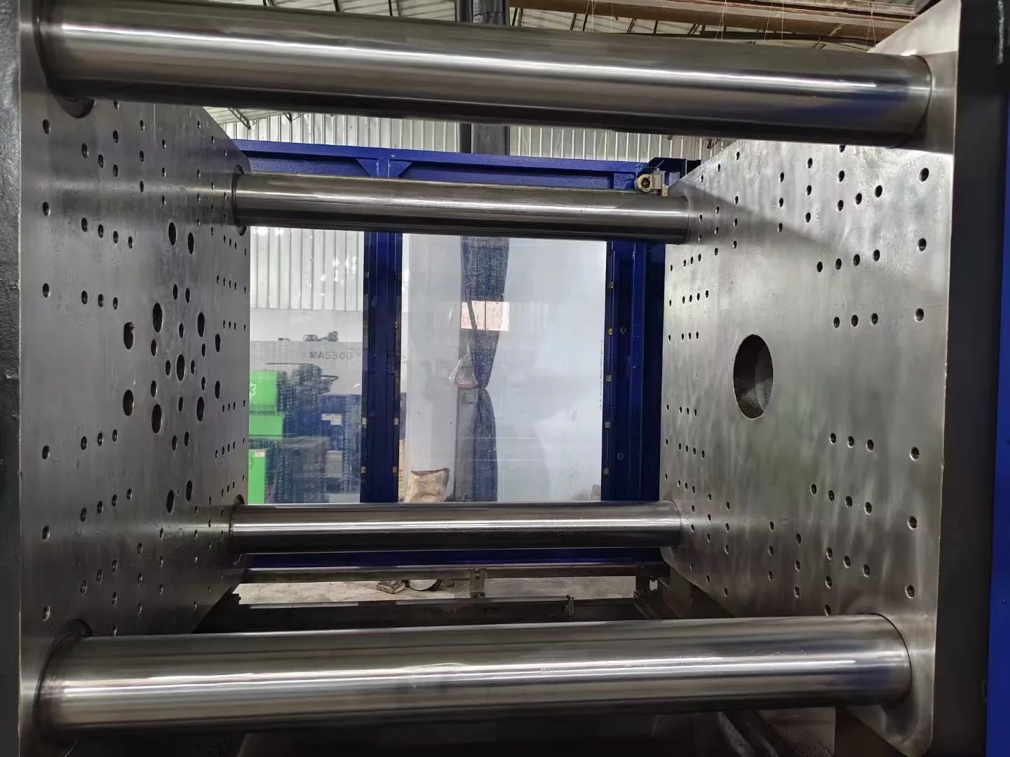 2024 Hot sale used Haitian 1000T Full automatic cold chamber die casting machine metal injection molding machine ready to ship