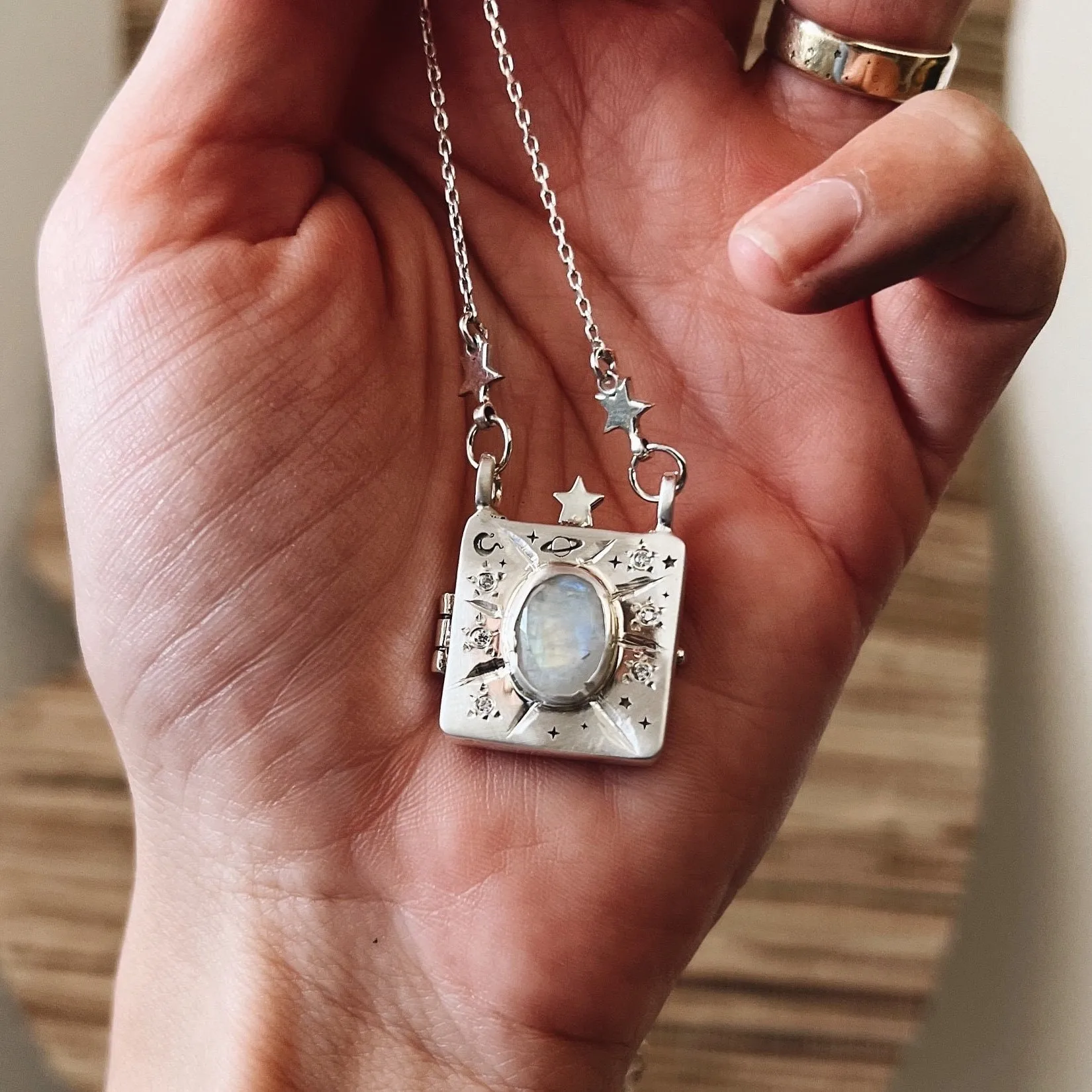 Fashion Jewelry Opal Gold Silver Plated Photo Picture Opening And Closing Moon Star Album Book Pendant Necklaces For Women Men