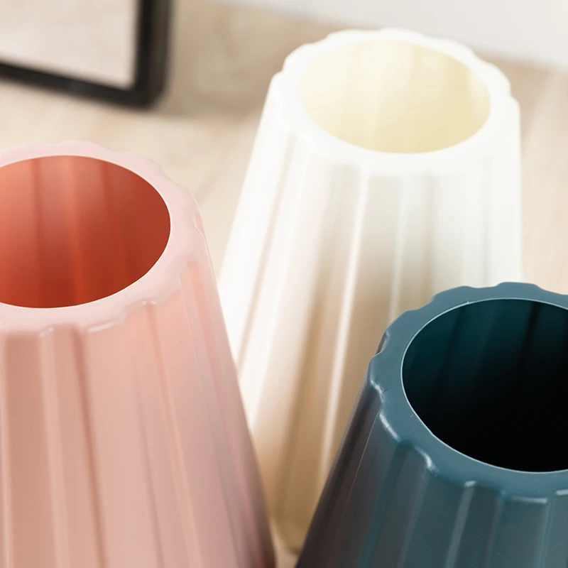 Wholesale Decoration Supplier Colorful Nordic Vase Plastic Ceramic Wedding Dried Flowers Hydroponic Plants Flower Pot