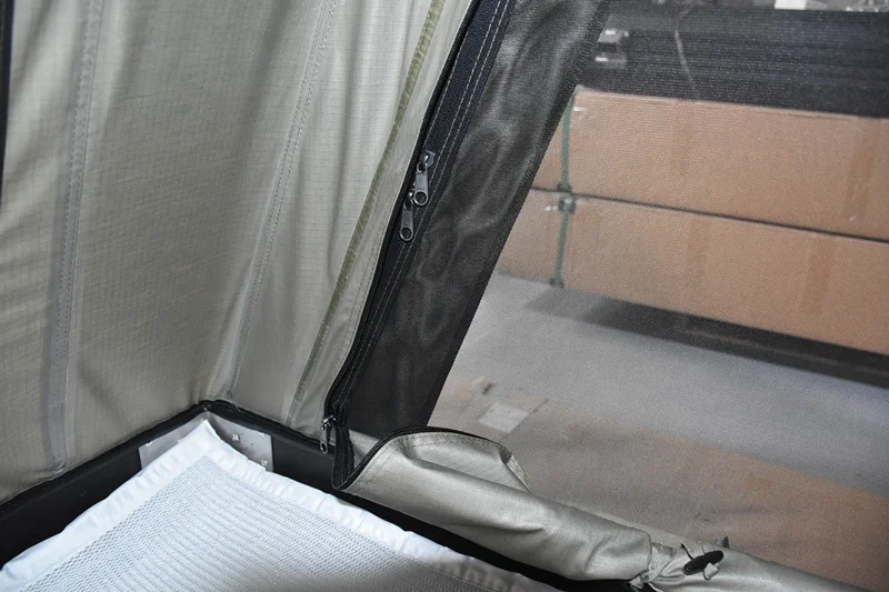 Big size rooftop tent aluminum roof tent top hard shell outdoor camping roof top hard shell car tent for sale