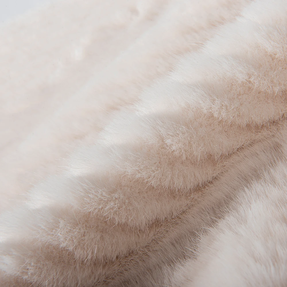 New Fashionable 100% polyester Brushed faux fur fabric long hair artificial fur fabrics free sample for ladies coat