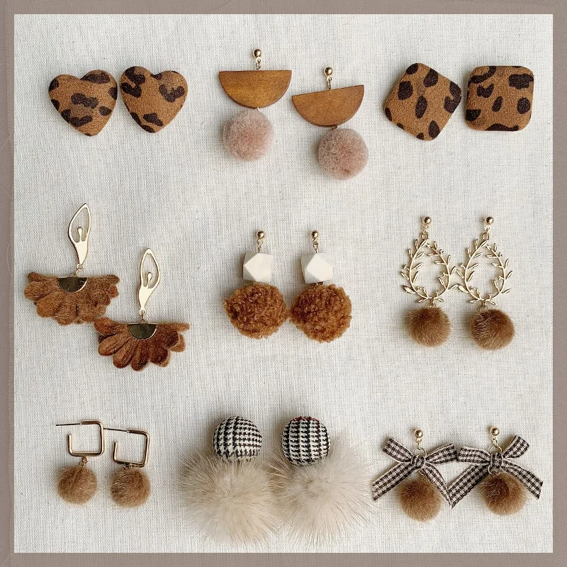 2023 Korean Leopard Mink Fluffy FurBall Heart Drop Earrings For Women Autumn Warm Winter Fashion Jewelry Wholesale