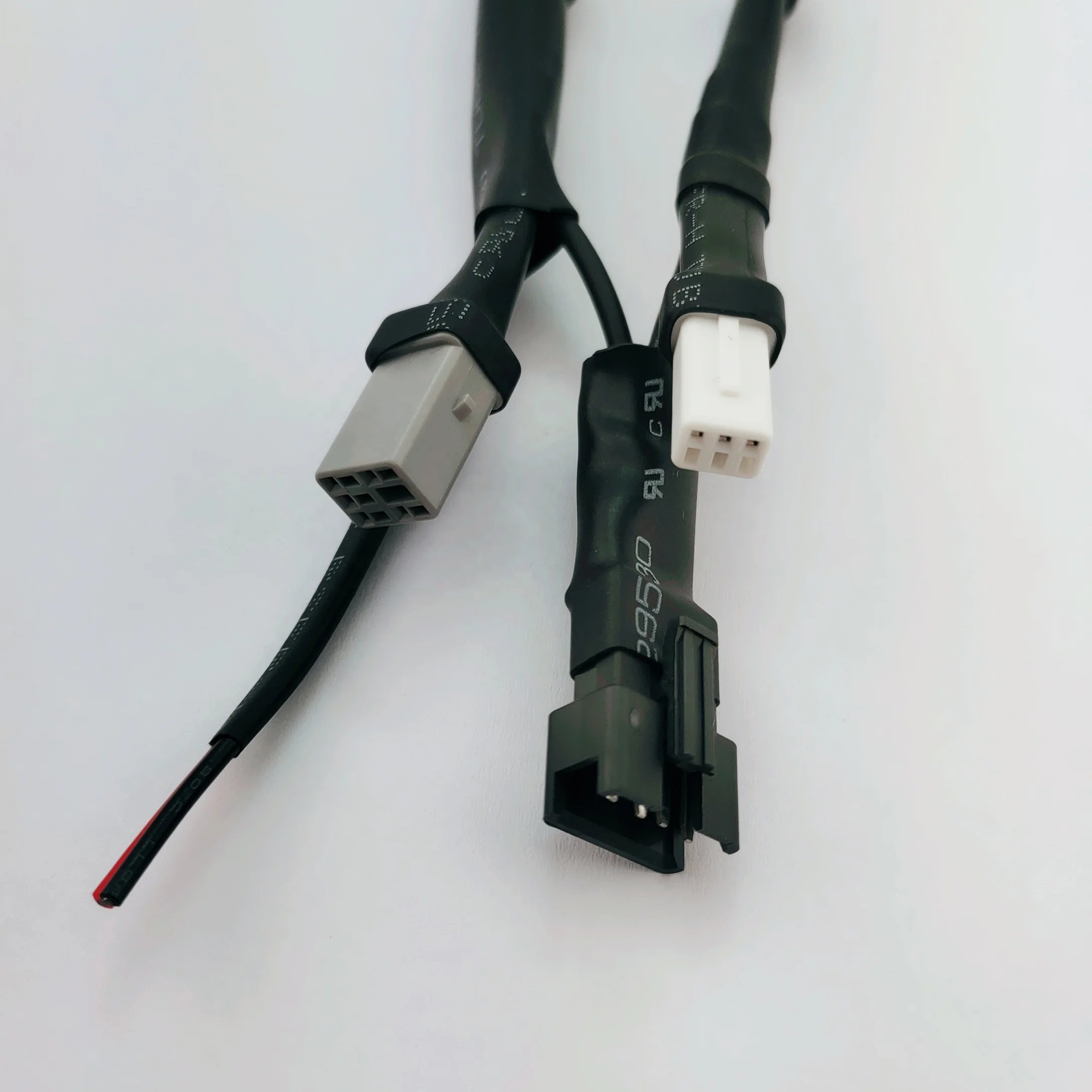 
05T/05R-WJPF-HHLE-D to 03T/03R-JWPF-VSLE-S wire harness for waterproof 