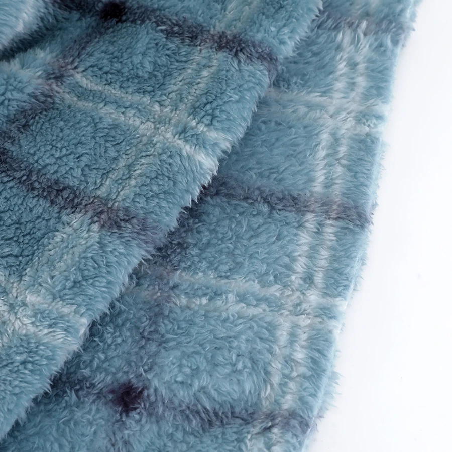 Custom Blanket Raw Material 100% Polyester Breathable Knitted Soft Sherpa Fleece Fabric With Printed