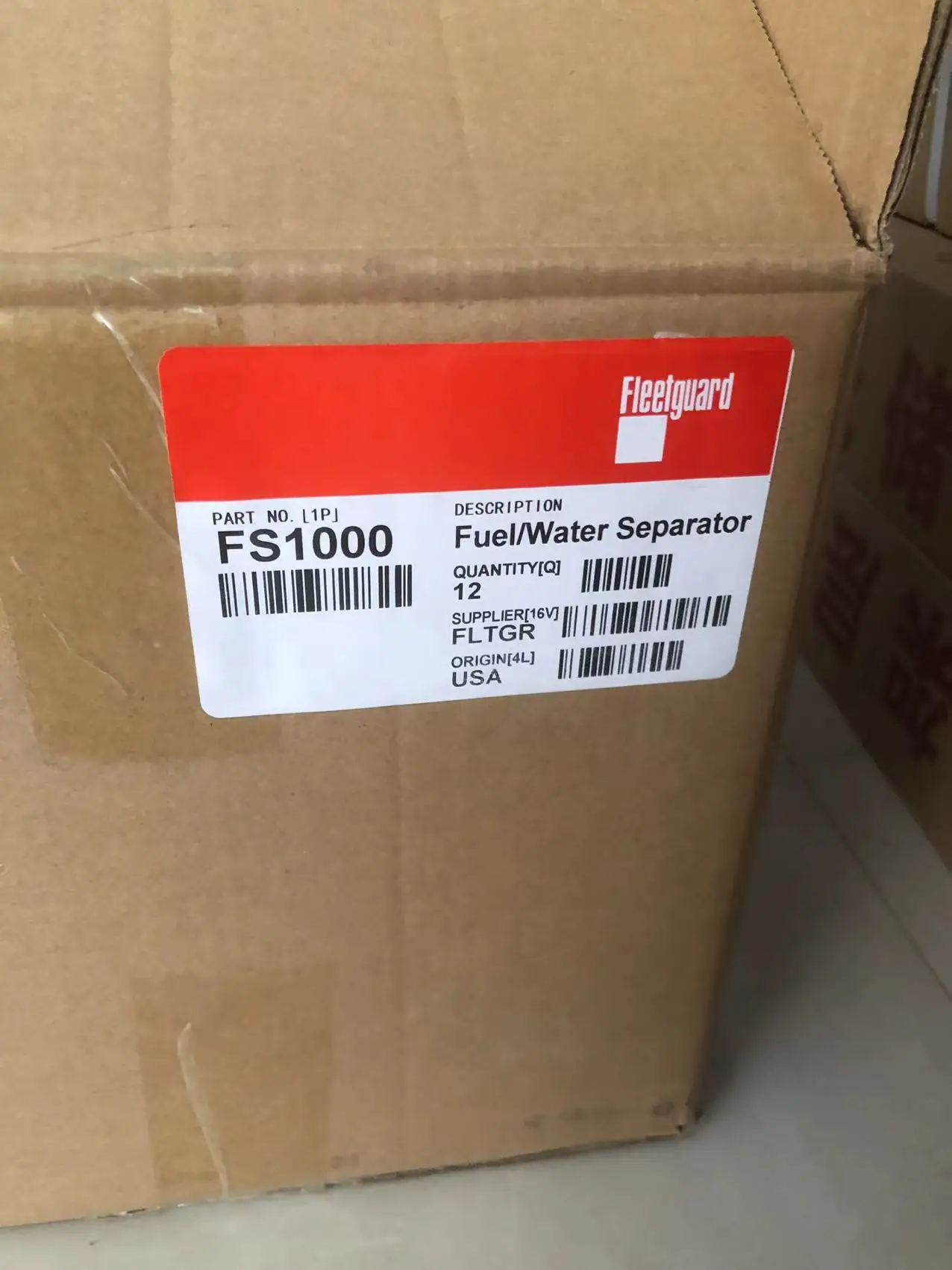 Oil/Fuel filter For Heavy Duty Truck Diesel Engine Spare Parts Fuel-water separator Filter LF3977 320 07394  32  925694  FS1000