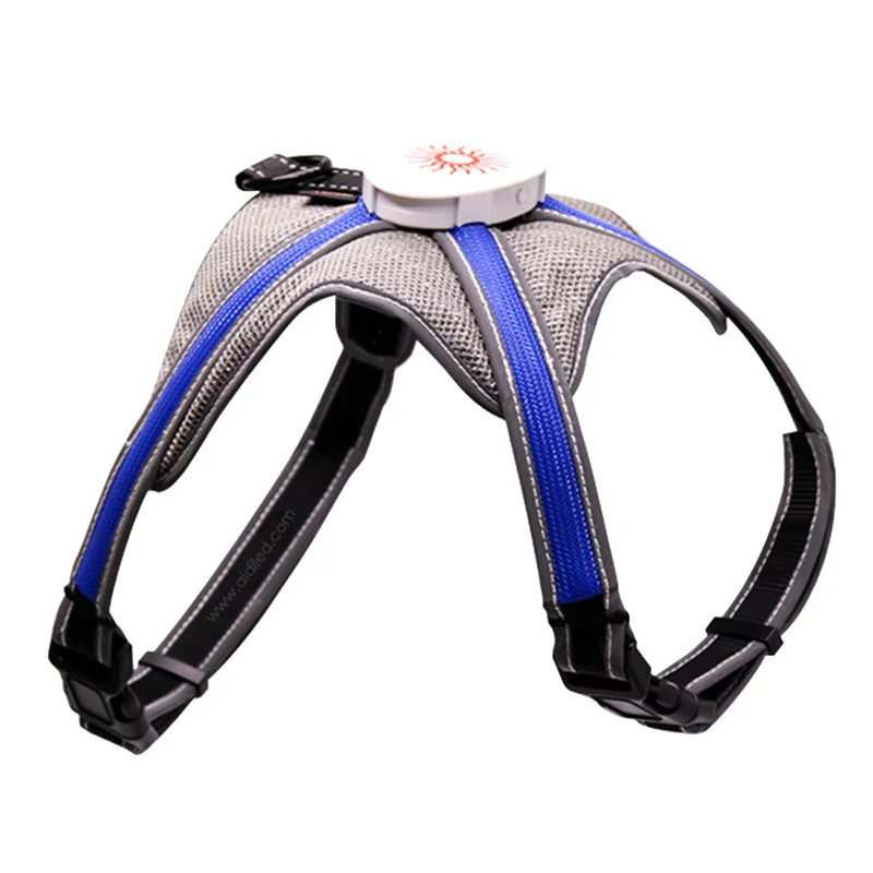 
2021 Hot Selling LED Pet Dog Harness 450mAh Rechargeable Battery Reflective Ati Explosion No Pull with Premium Quality 