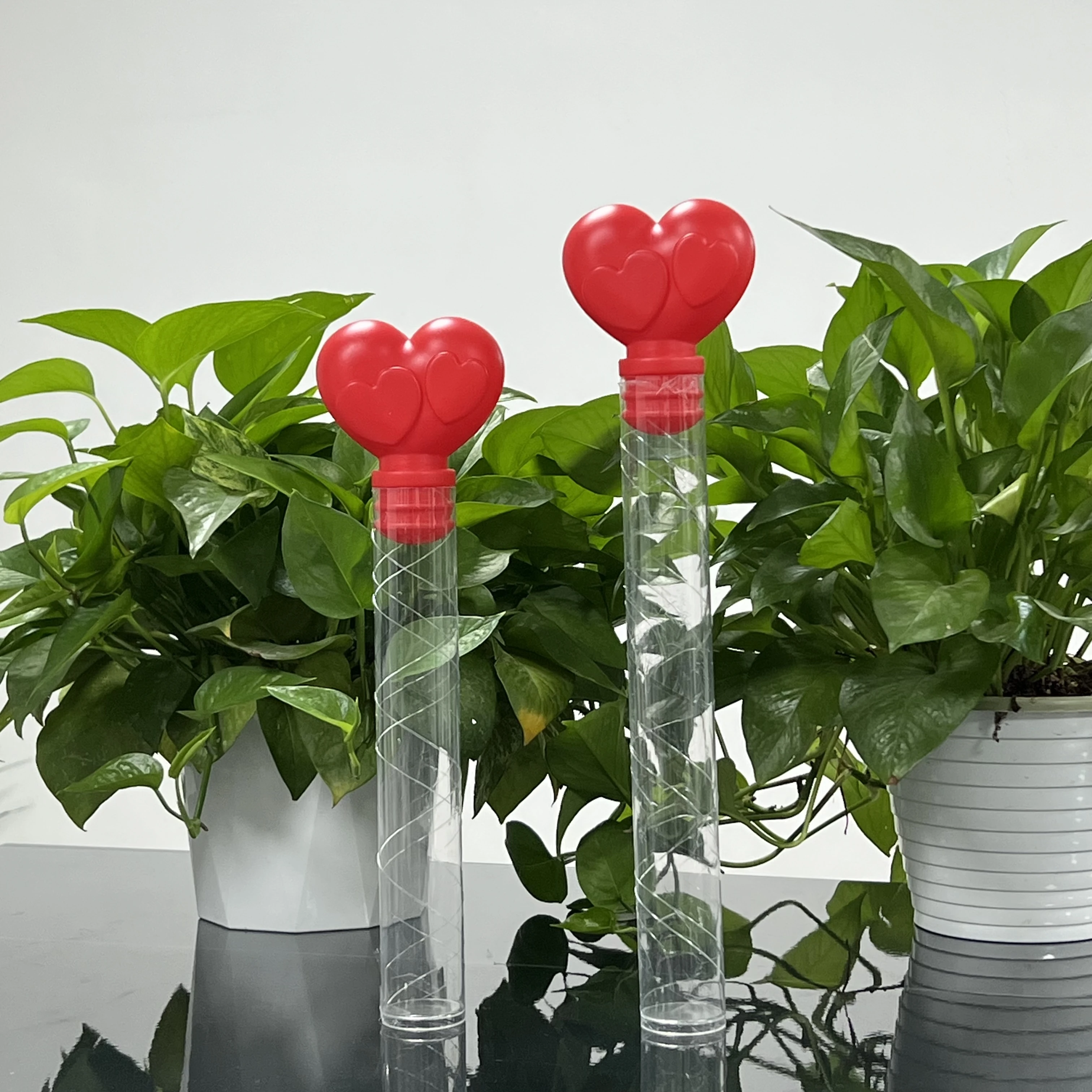 Valentinas Holiday Empty Clear Heart Shape Plastic Candy Cane Heart Shaped Plastic Containers