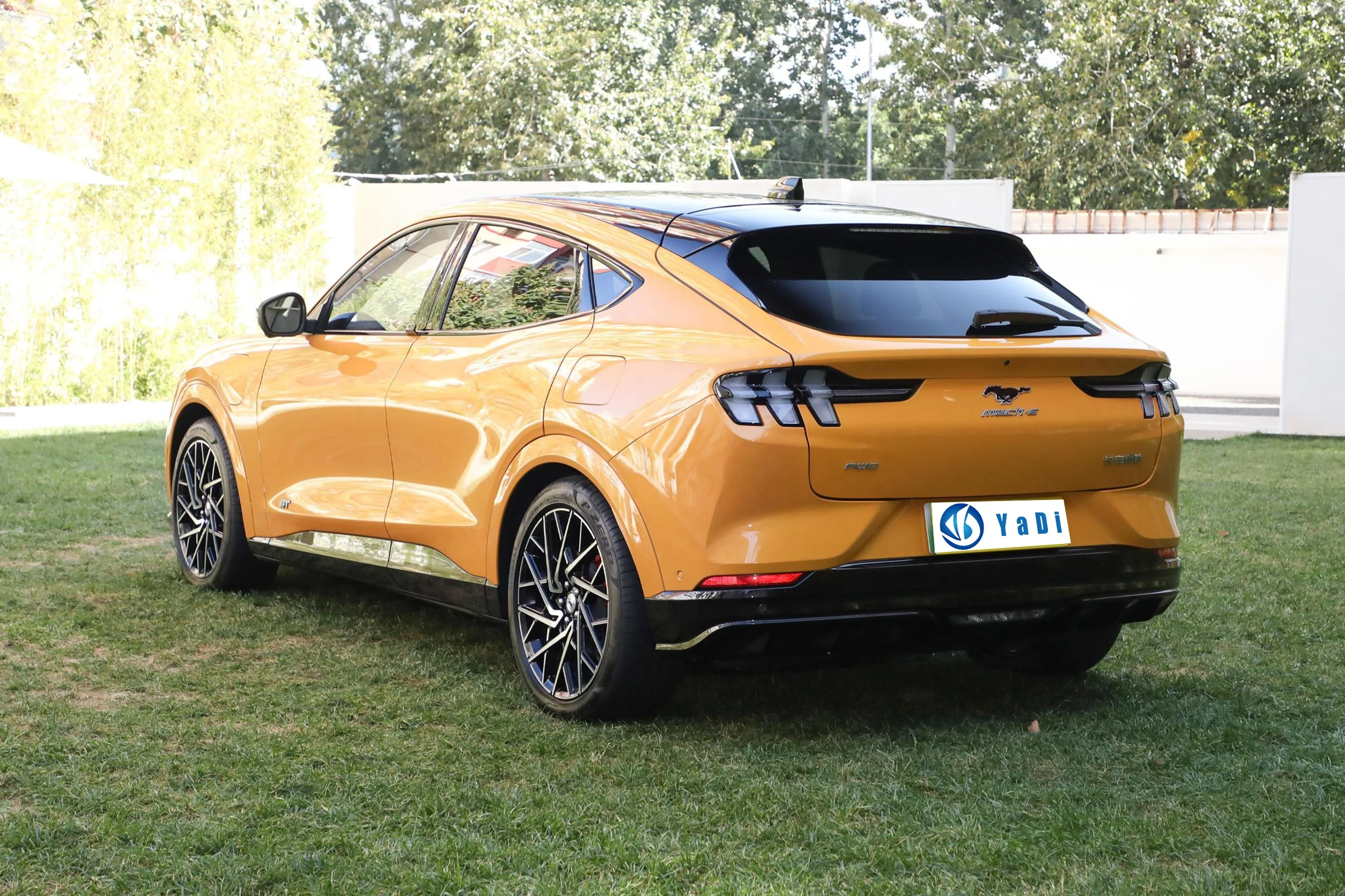 Лидер продаж новейшие 2024 электромобили Ford Mustang Mach-E Select 4 внедорожник