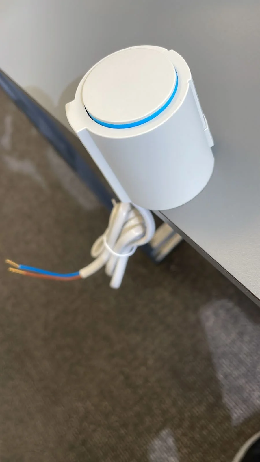 EVP.0.3    230V AC 50/60Hz  power 2W  ON/OFF