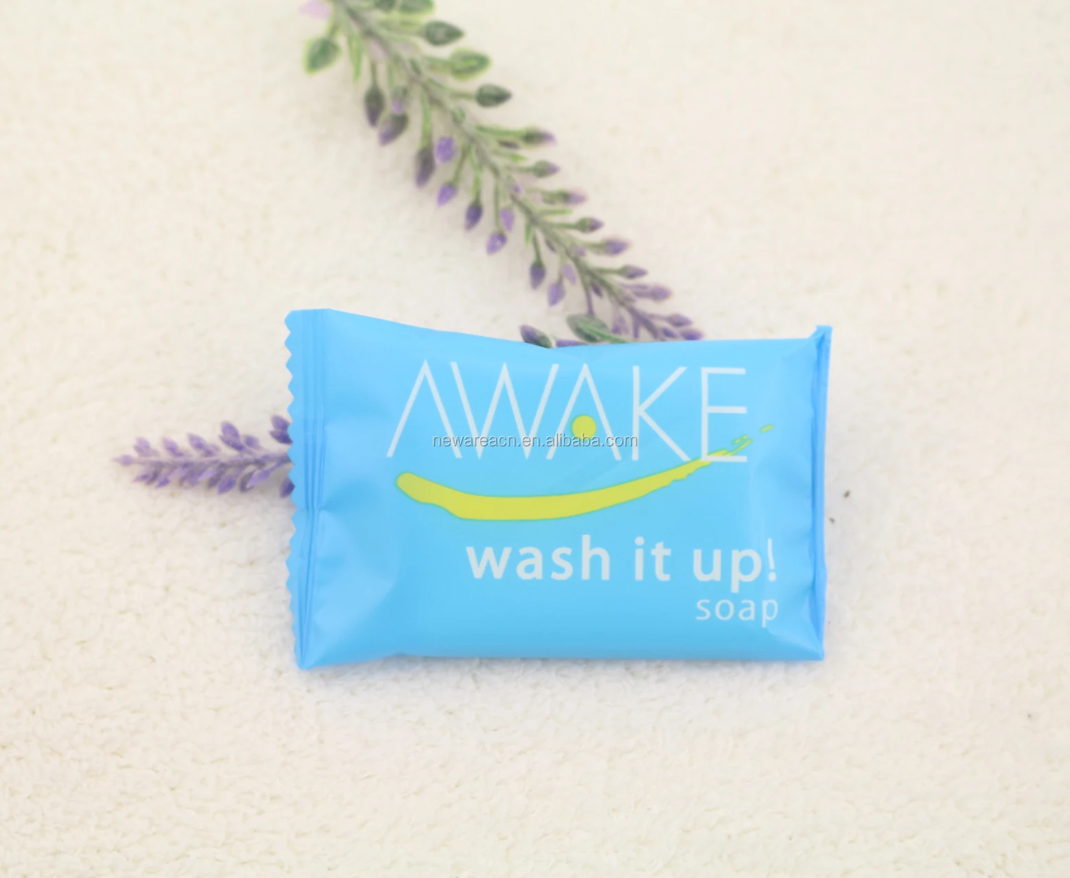 Portable Hotel Amenities Hotel Shampoo Tube Body Wash Gel Mini Comb Shower Cap Hair Conditioner