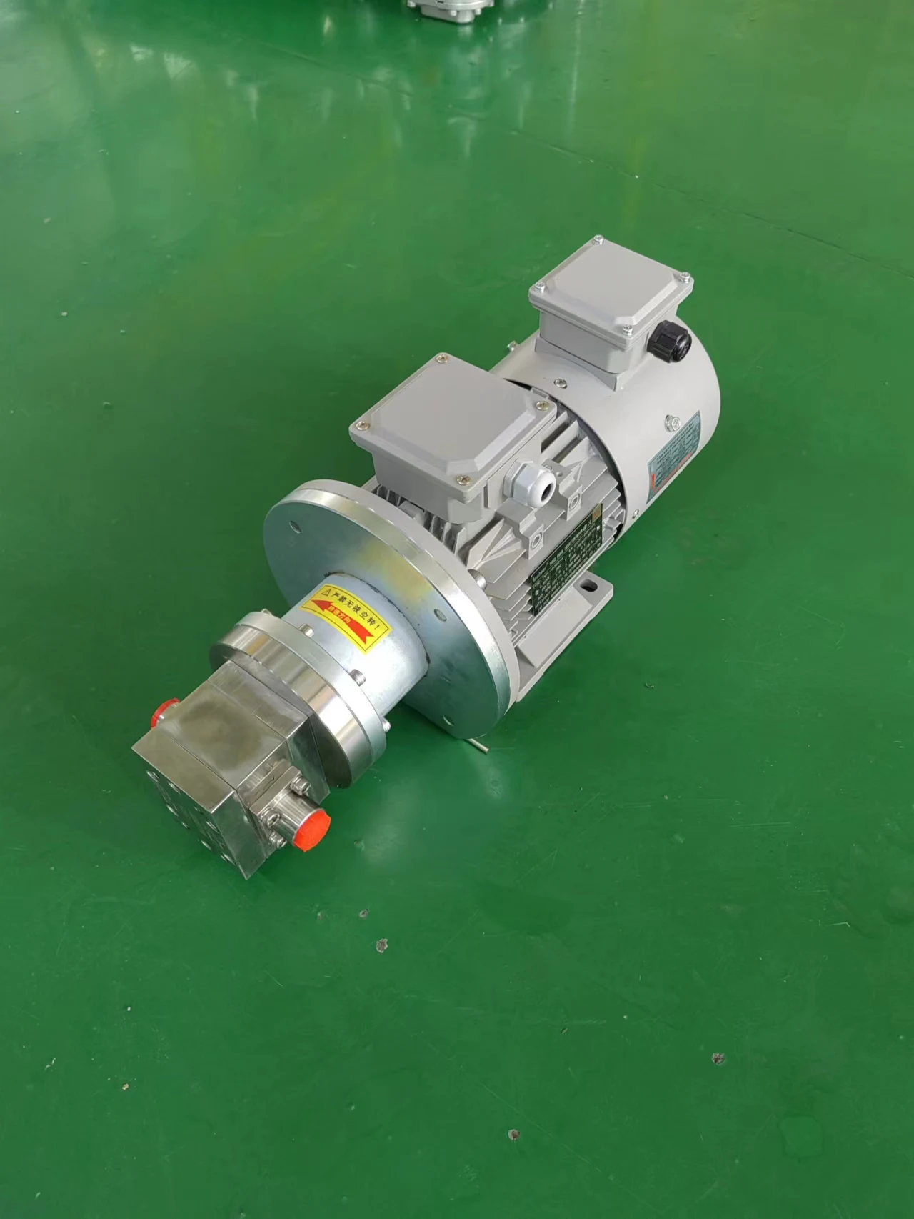 Alternative brands of threaded gear metering pumps for industrial oil magnetic seals