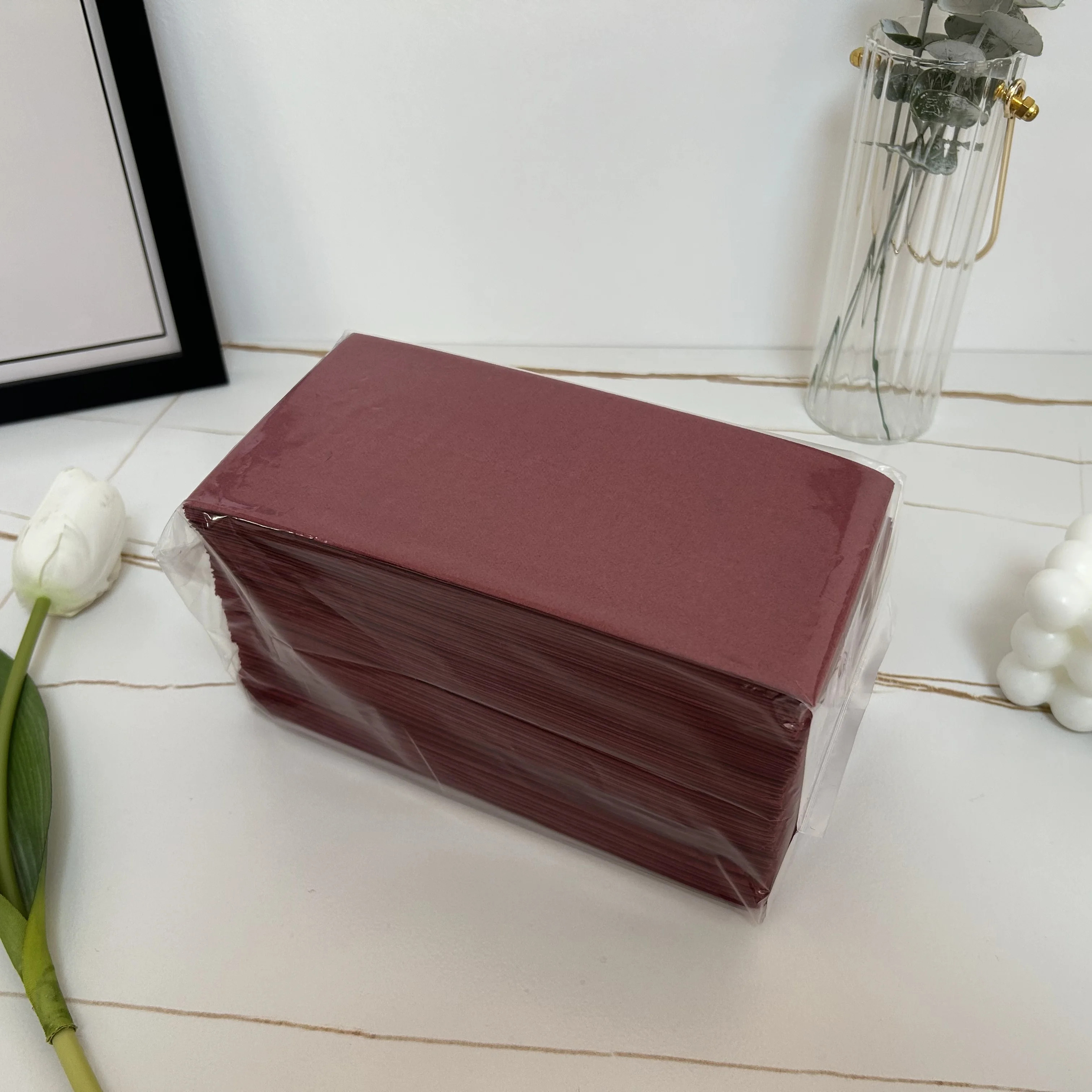 Многоцветные бумажные салфетки одноразовые экологически чистые