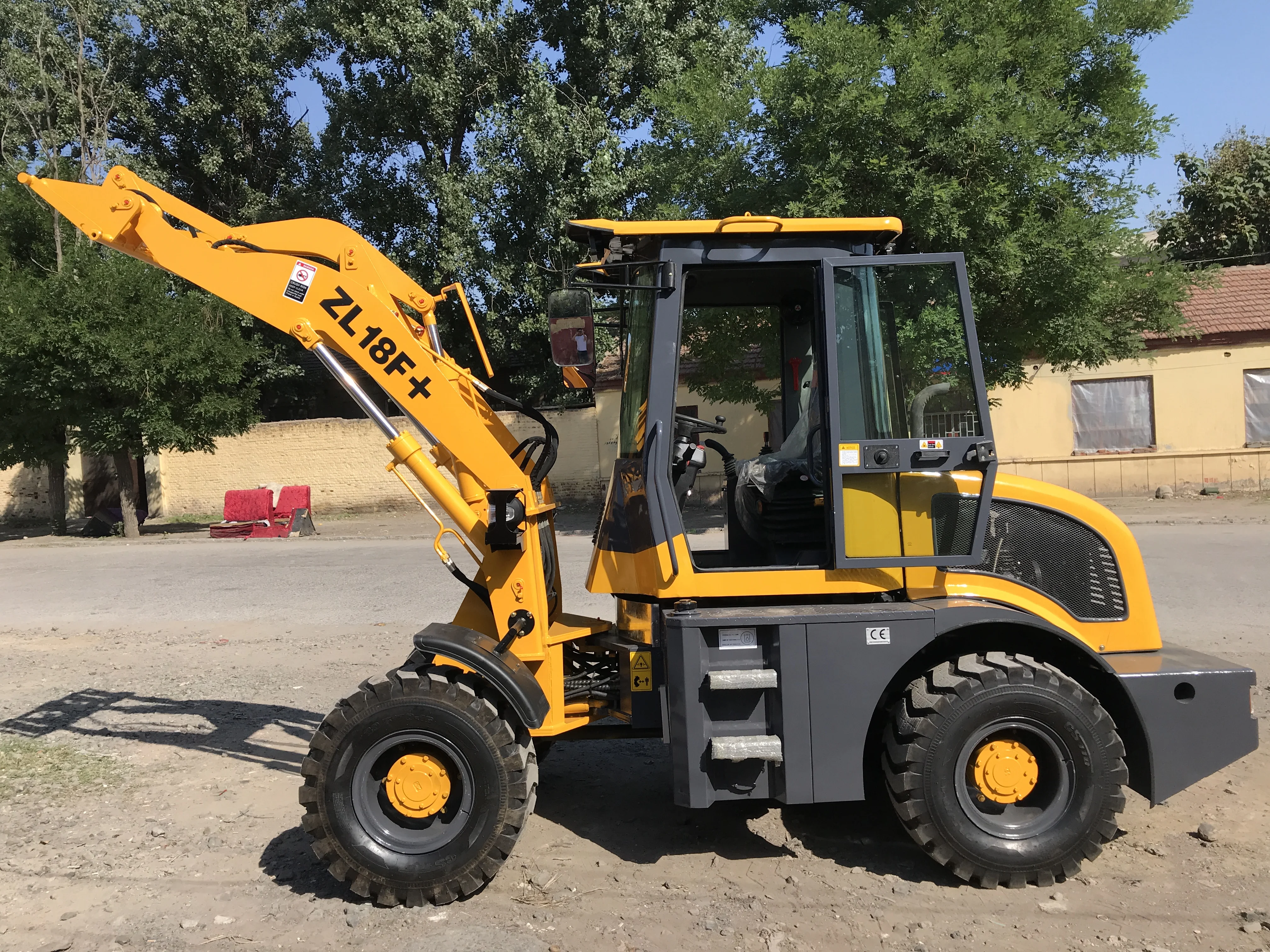 Мини-погрузчик ZL18 1800 кг 1 8 тонны 08.-3 европейский стандарт колесный погрузчик Универсальный мини-колесный евро в продаже