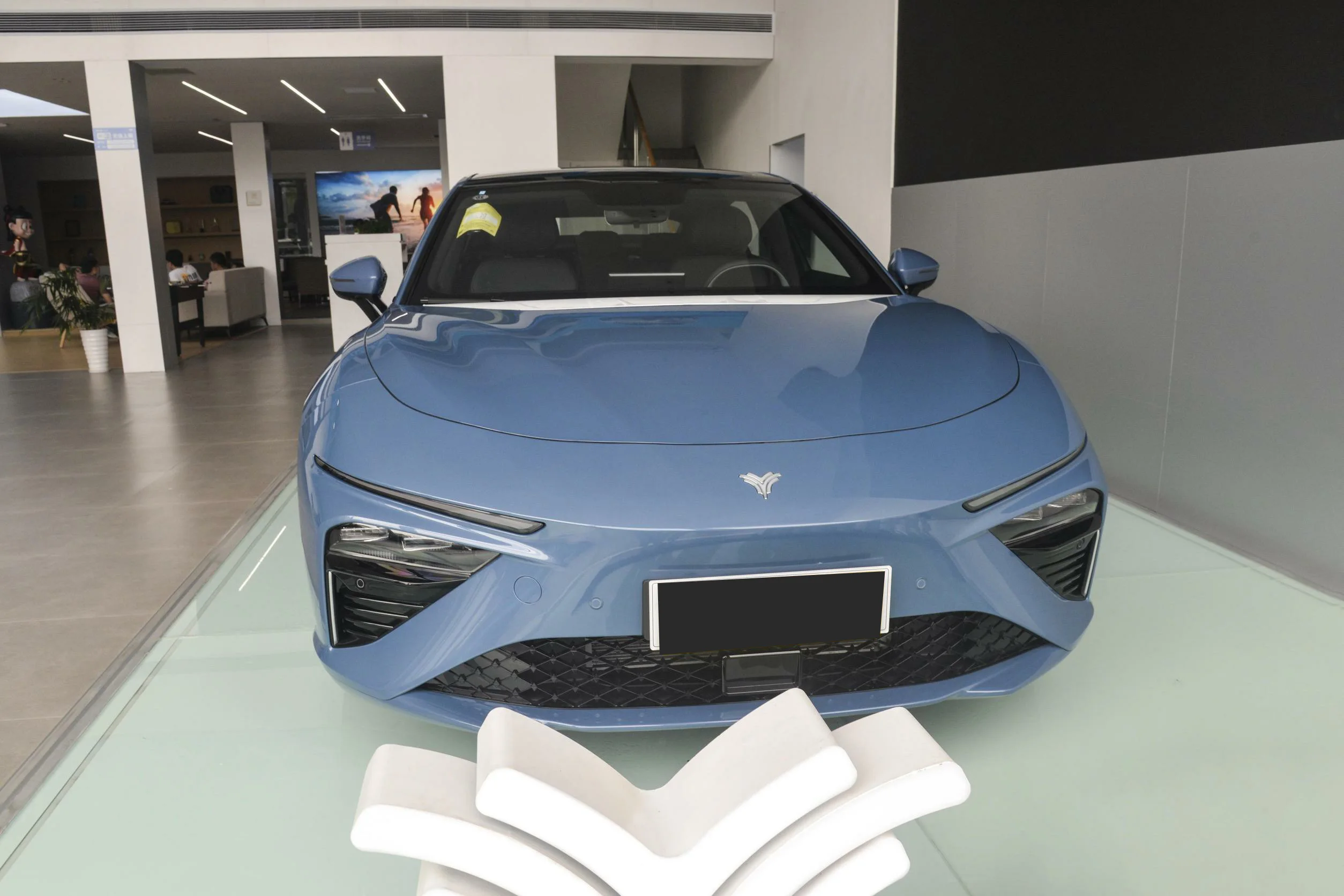Купить дешевые гибридные автомобили Neta S 4-дверный 5-местный седан 1060 км дальнего действия Подержанные электромобили для взрослых