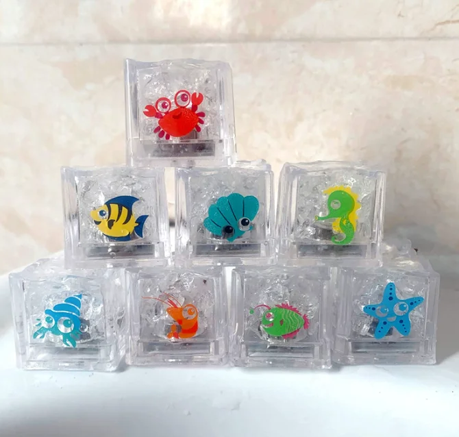 8Pcs Kids Bathing Luminous Ice Cubes Cute Animal Print Colorful LED Light Toys,Perfect Child Intellectual Toy Gift Set