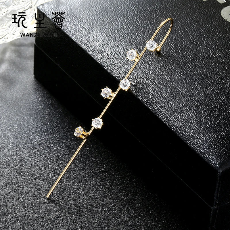 Female geometric personality puncture ear-bone oblique line earring