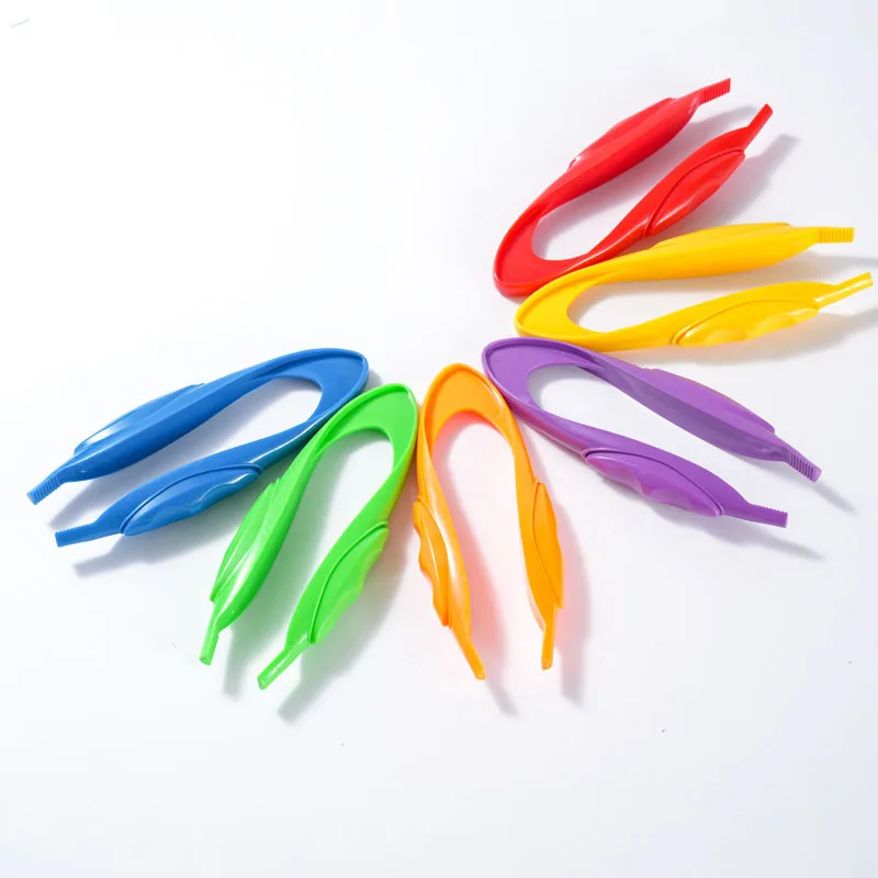 Детский пластиковый пинцет