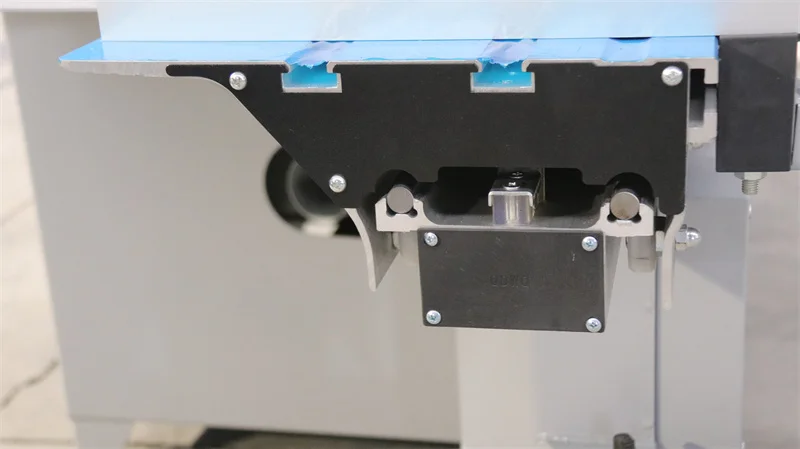 45 degree Standard configuration woodworking machine panel saw sliding table saw mdf and solid wood panel cutting saw automatic