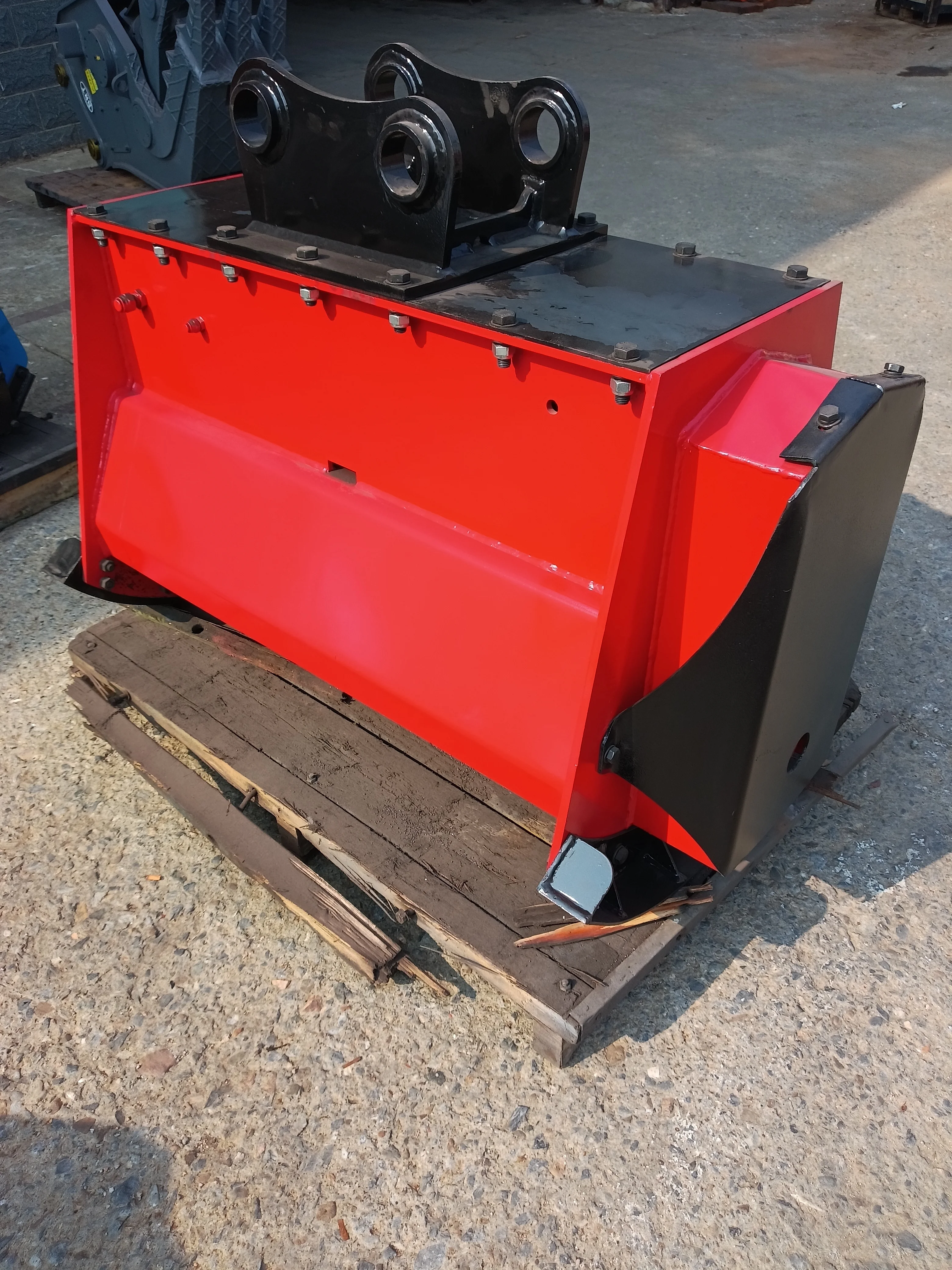 Excavator forestry mulcher a Durable Ripper for Efficient Wood Decomposition
