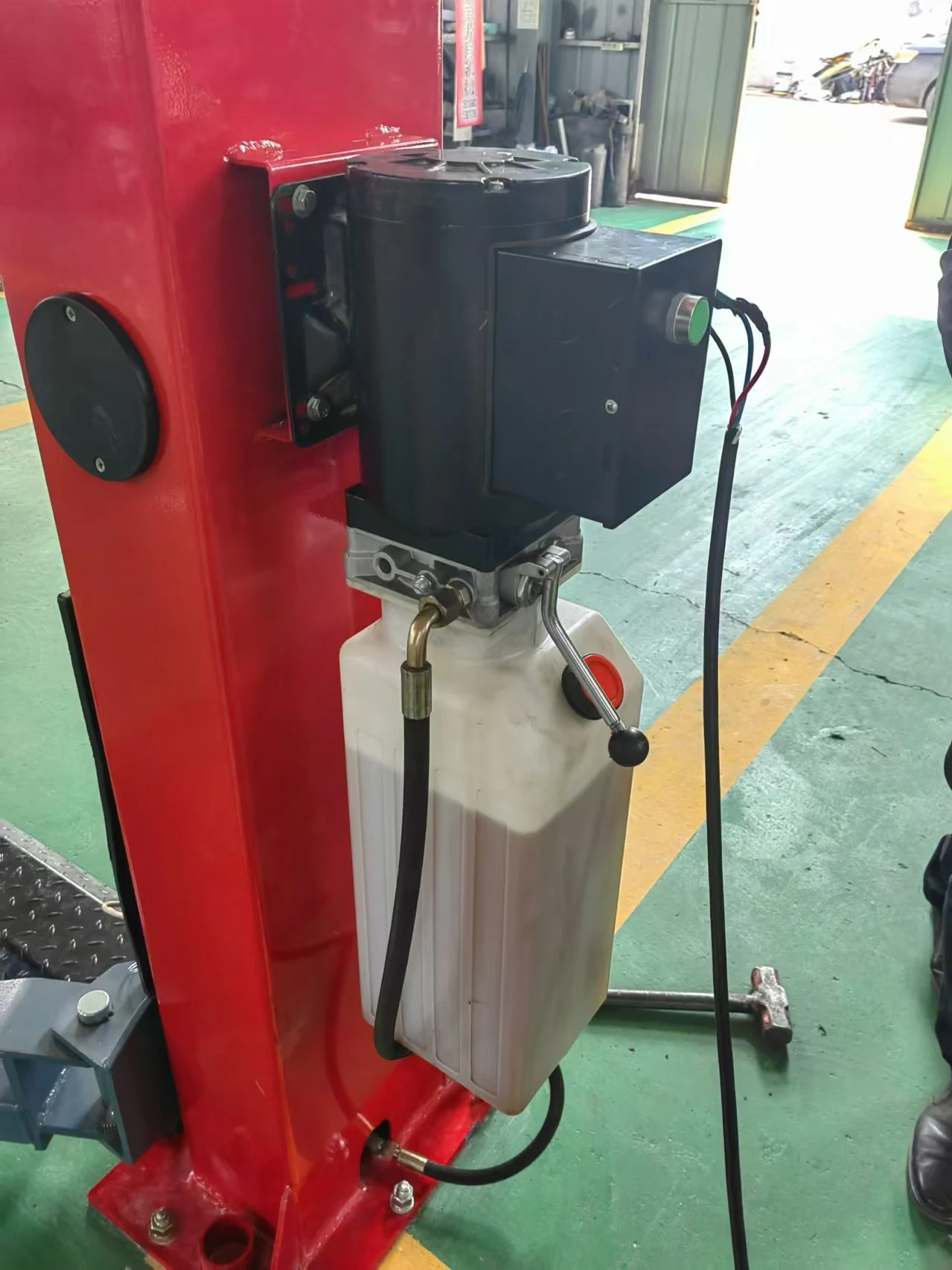 Factory price 3500/4000kg two post car lift with Electric lock 2 poles car crane car elevator with 1 year warranty