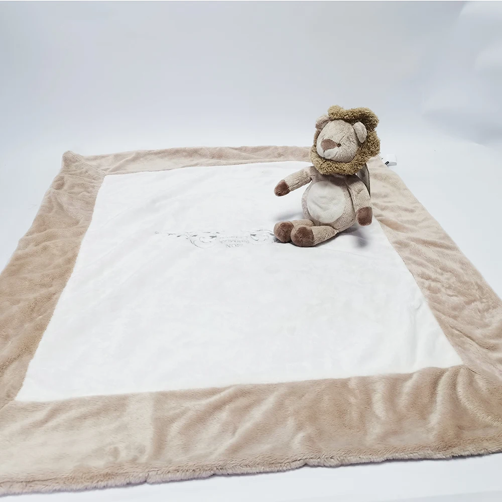 customized logo design baby toy lion and plush blanket with window box as a gift set