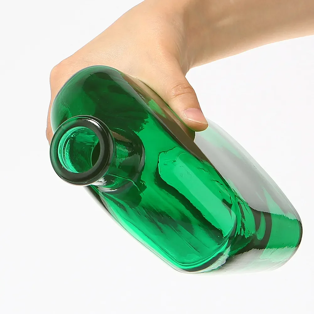 Оптовая продажа Заказная цветная стеклянная бутылка желтая синяя изумрудно-зеленая для ликера вина текилы водки виски