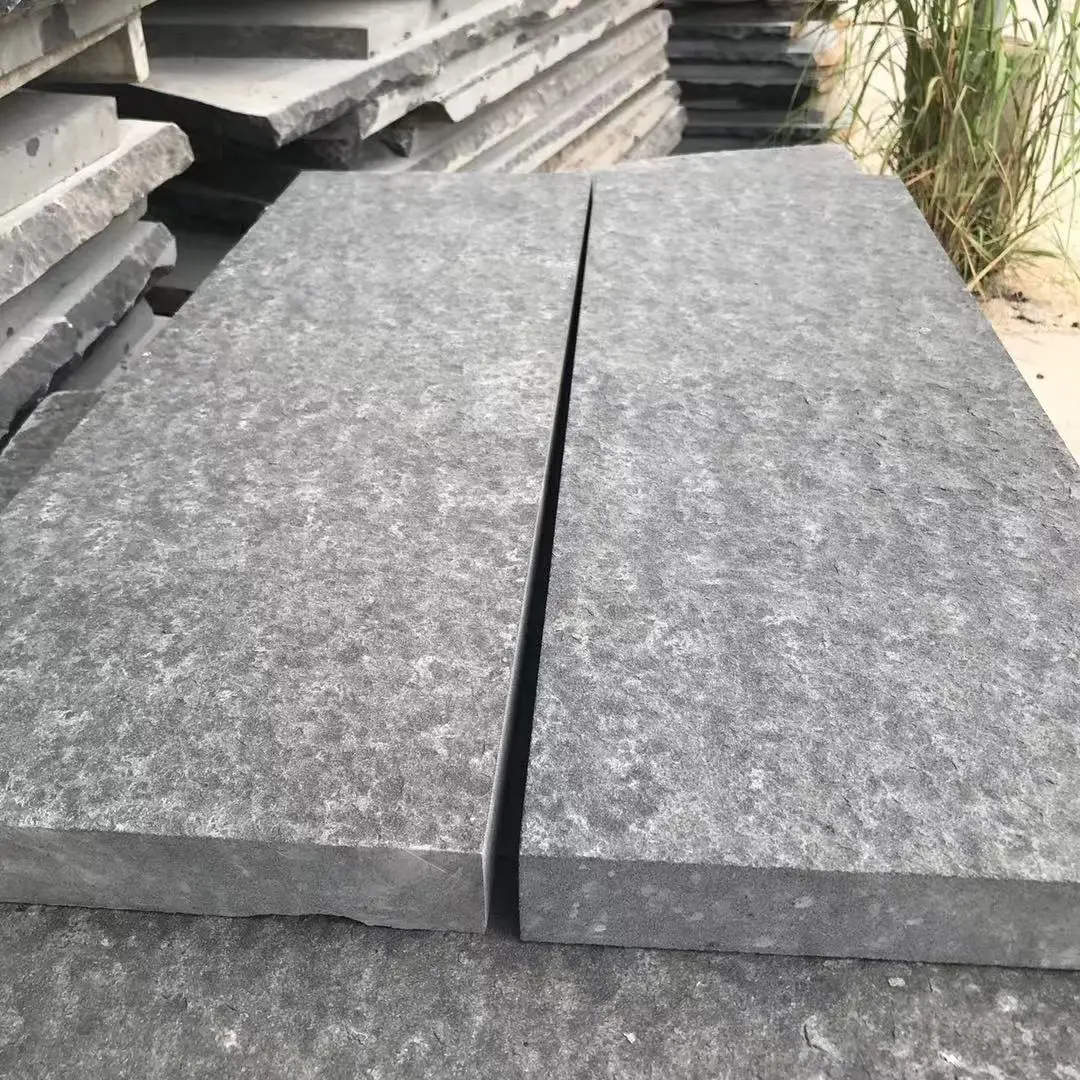 Mongolian black granite flamed stone