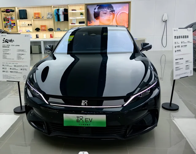 China BYD HAN EV Mid Size Hybrid Vehicle electric new car