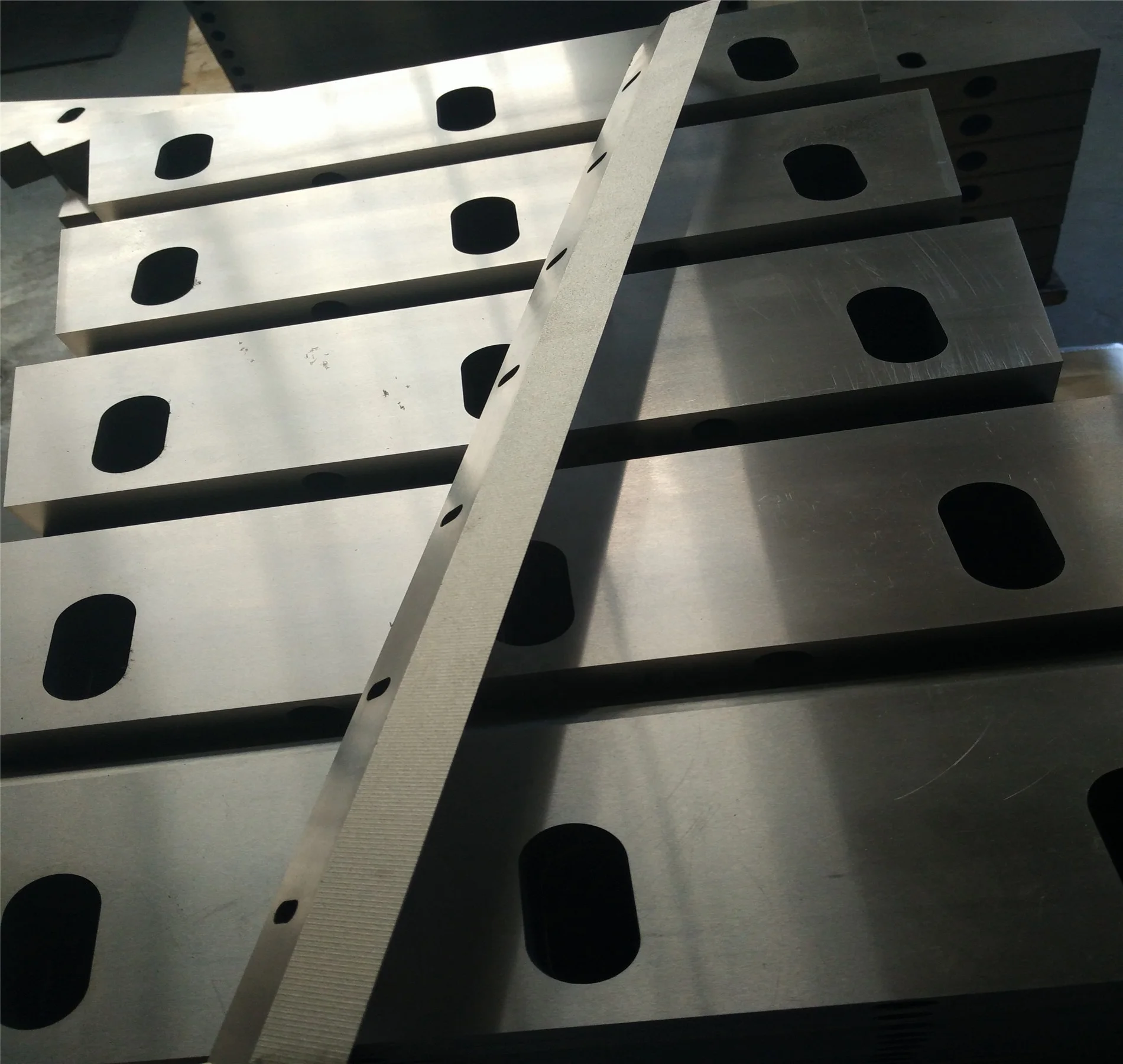 D2 plastic and rubber tire for plastic processing machine Granulator cutter blade Crusher blade