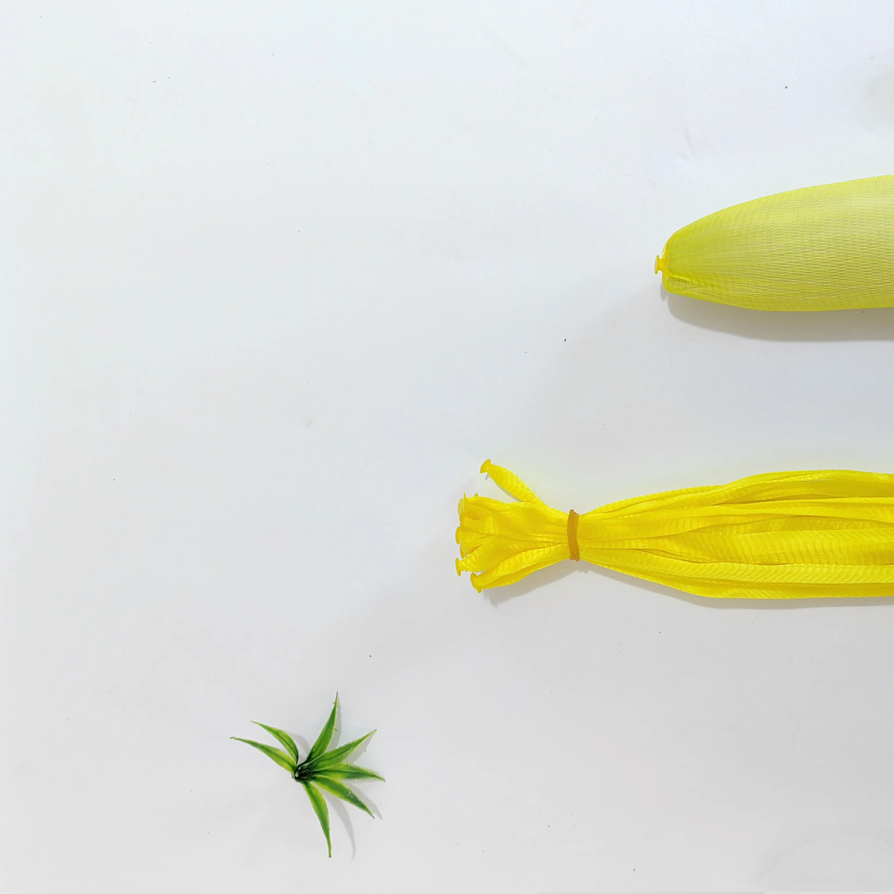 reusable and high quality PE plastic mesh bags for corn in fresh processing center and supermarket