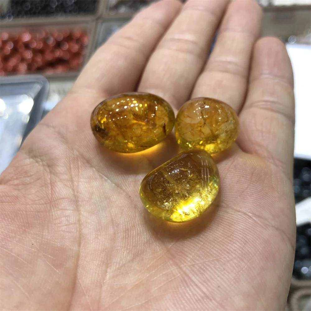 2021 Customizable Decoration Yellow Burst Stone Tumbled Yellow Quartz for Energy Feng Shui