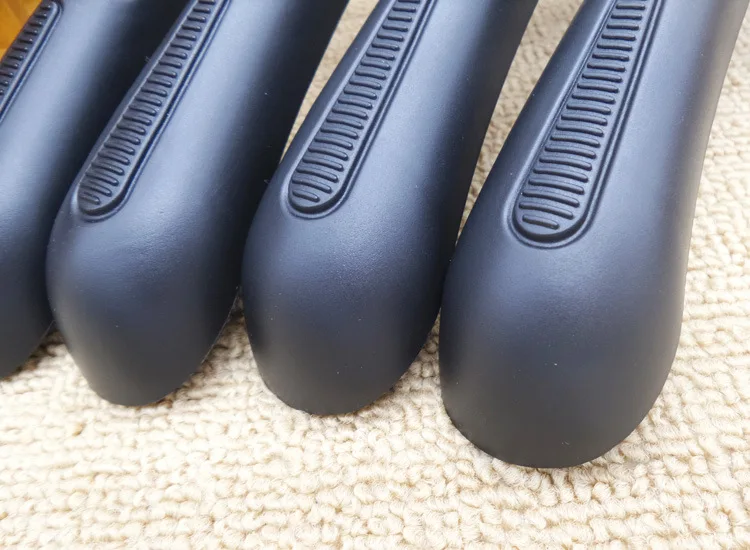Custom Logo Men Clothes Suit Hangers Luxury Plastic Hanger Women Suits Hanger Garment