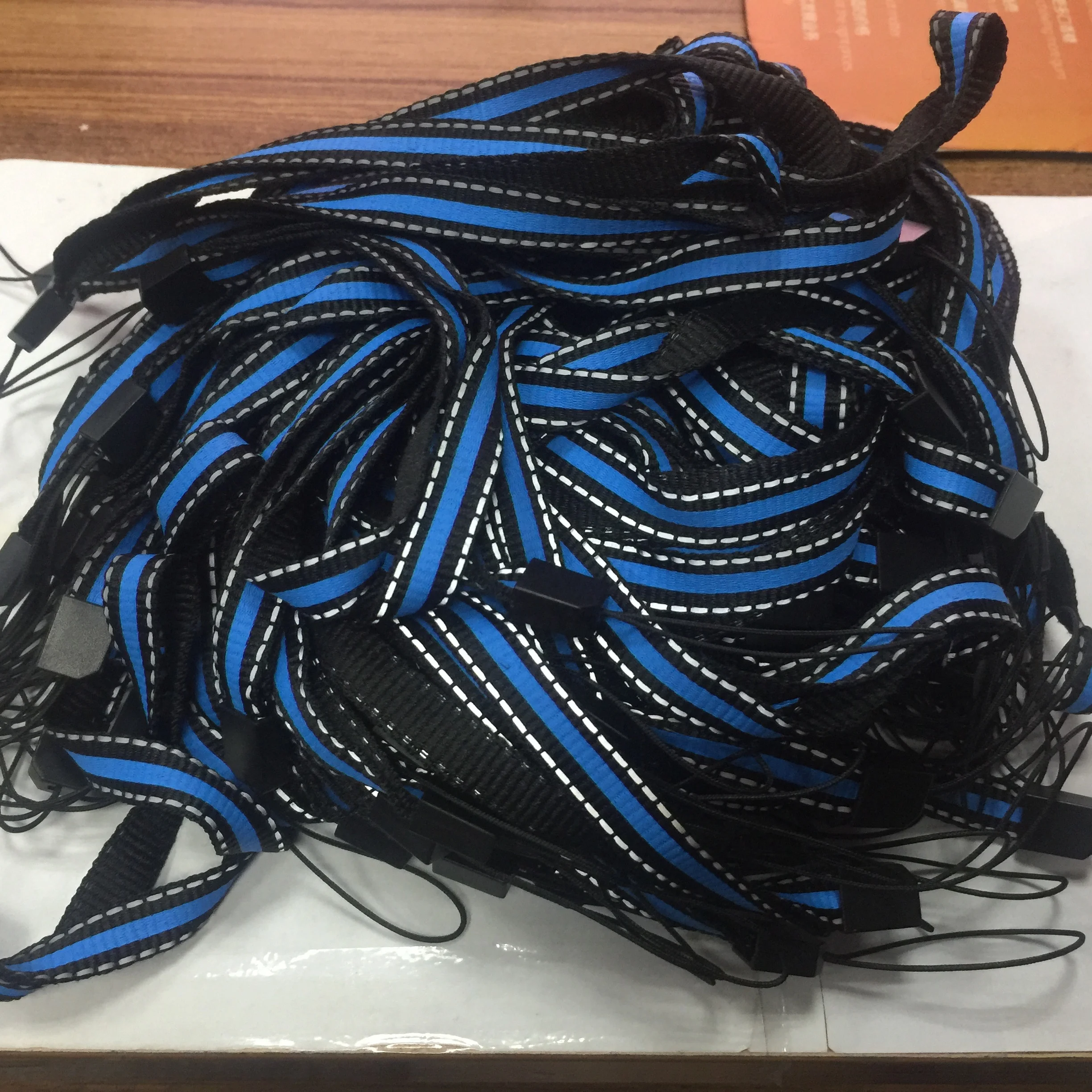 High quality custom short nylon screen printed reflective hand wrist strap lanyard with logo for pedometer anti-lost device