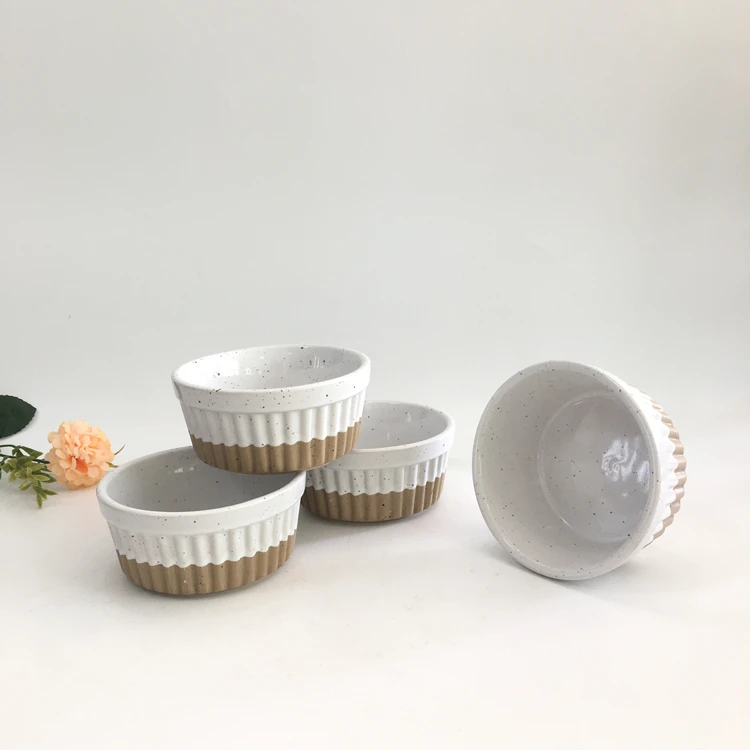 Japan cheap custom bakery kitchen bakeware round small 4 piece ceramic pudding ramekin bowl set in bulk